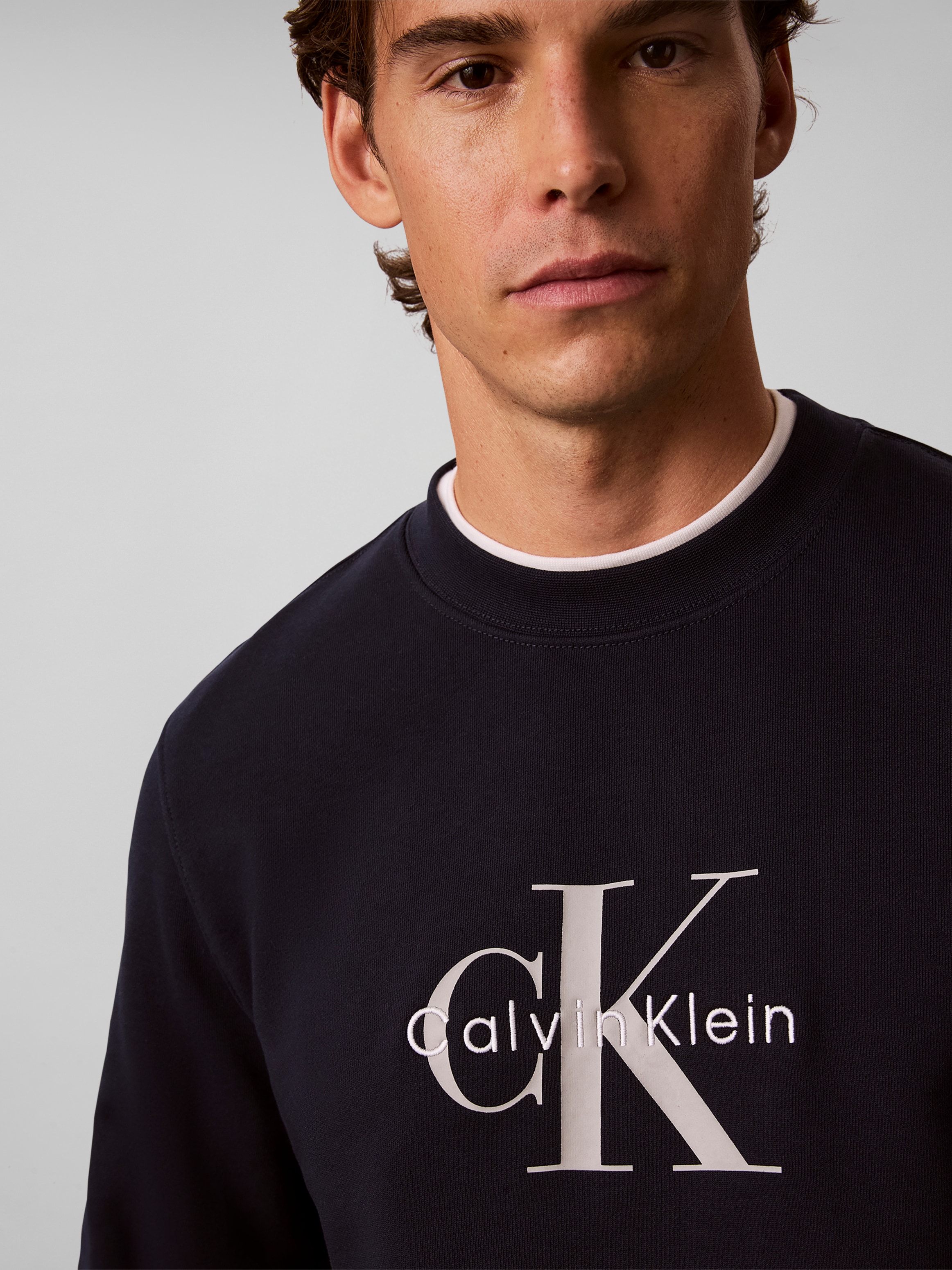 Calvin Klein Jeans Sweatshirt , Rundhalsausschnitt, Regular Fit, grosser Logo-Print
