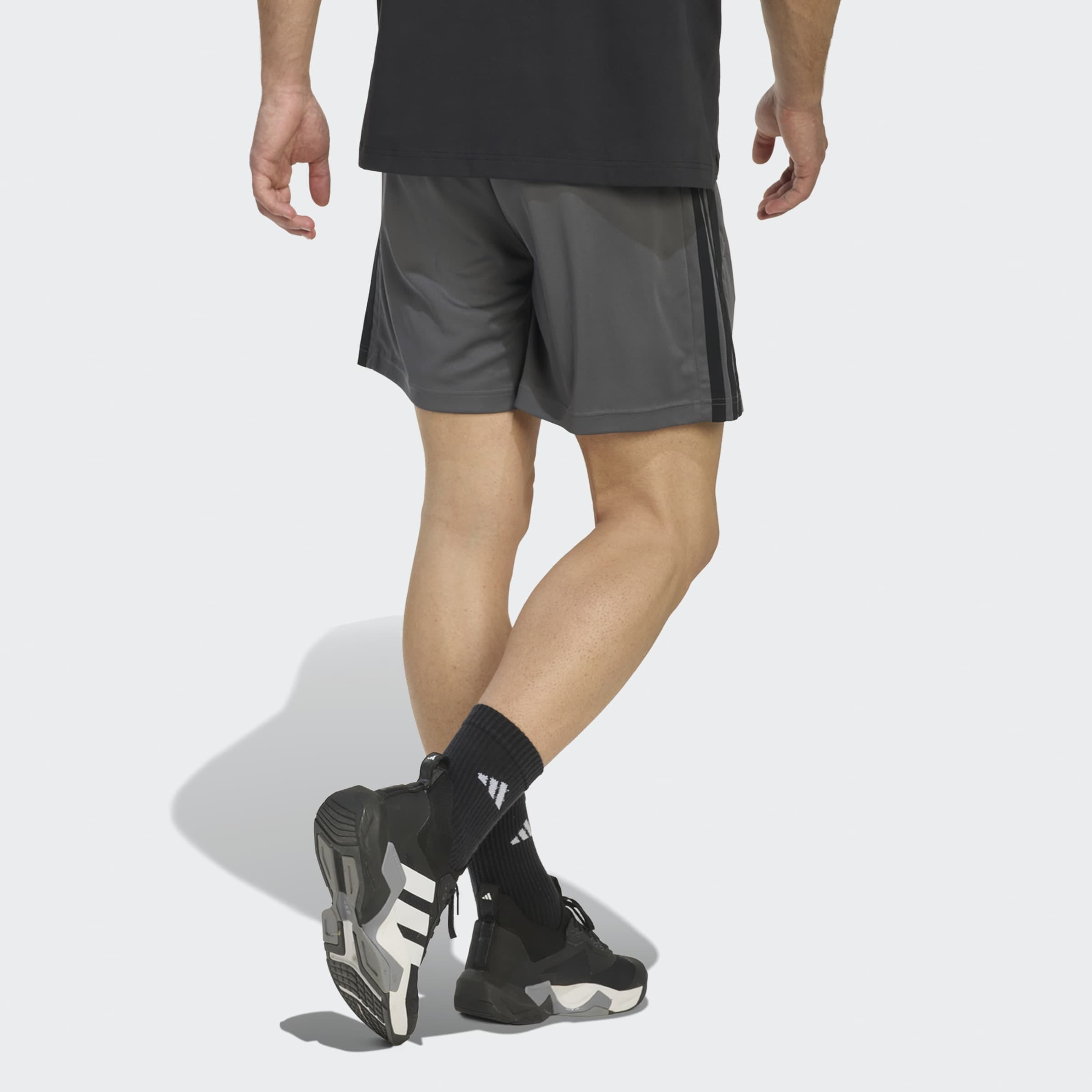 adidas Performance Short »WORKOUT ESSENTIALS BASE 3-STRIPES PIQUÉ 7 IN«