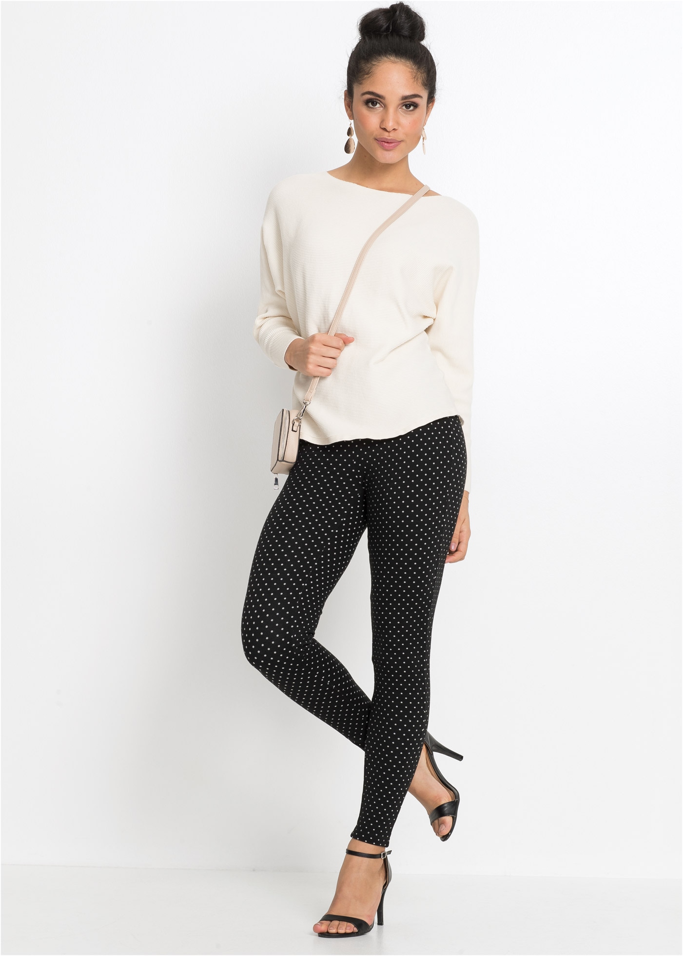 bonprix Pull en tricot »Oversize-Ripp-Pullover« aus Baumwolle und Polyamid, weiter Ausschnitt, Oversize-Passform