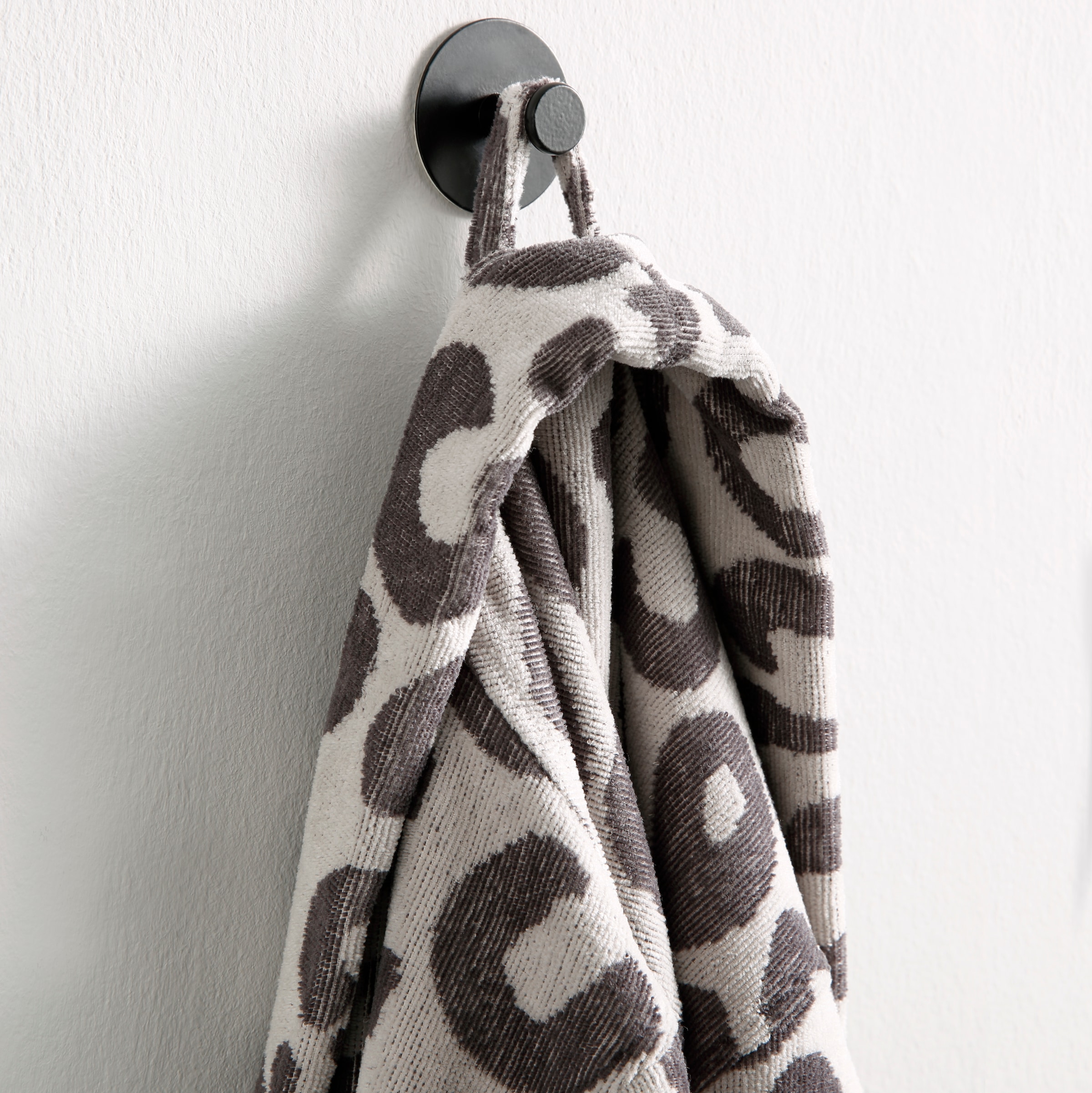 GOODproduct Unisex-Bademantel »Anna Leo, ideal für Sauna & Spa, Hotelbademantel, Morgenmantel« 1 Stk. für Damen & Herren, mit Taschen, S-3XL, mit trendigem Animal-Print
