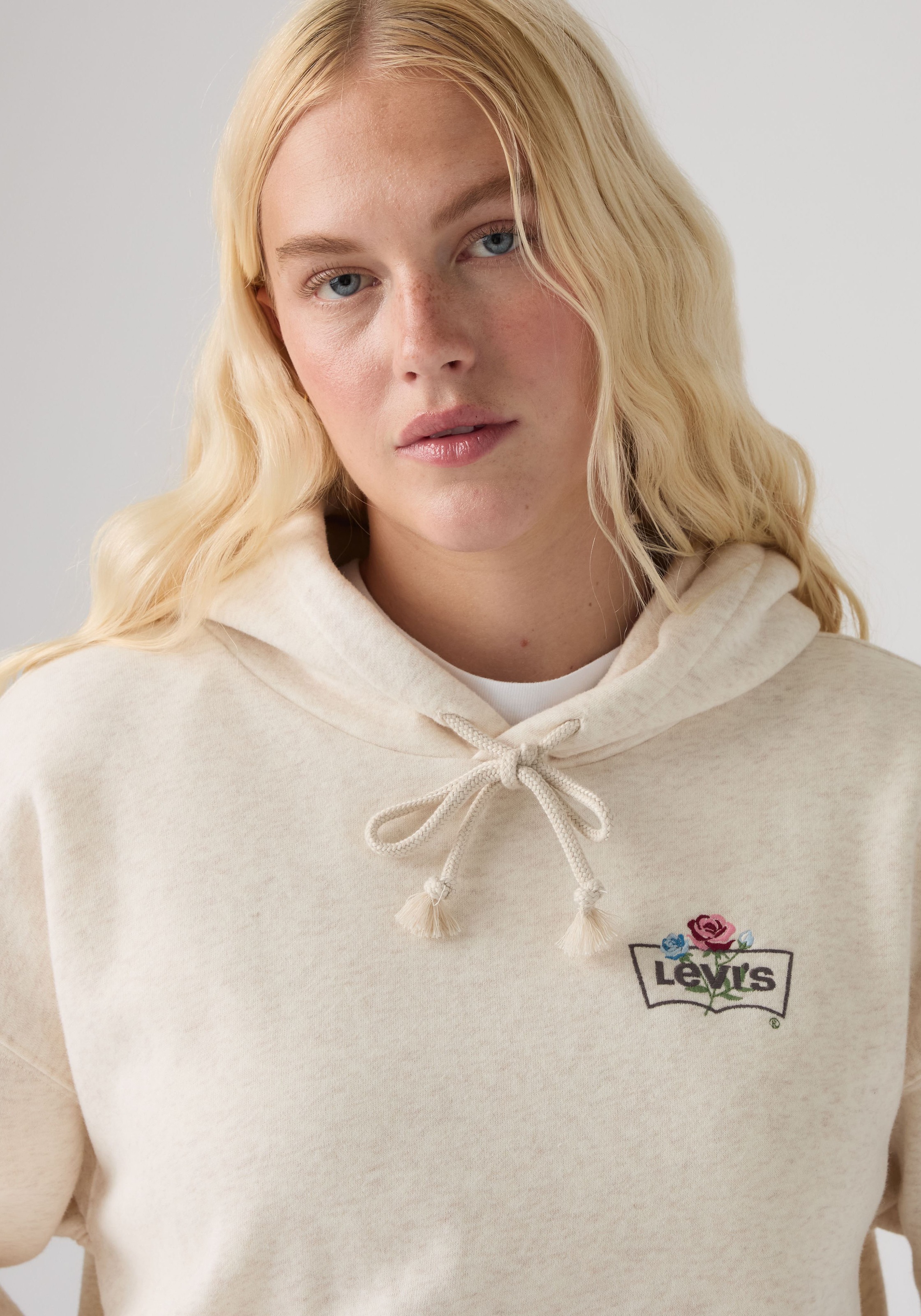 Levi's® Hoodie »GR EVERYDAY HOODIE 2.0«, Couvrant la taille, coupe slim
