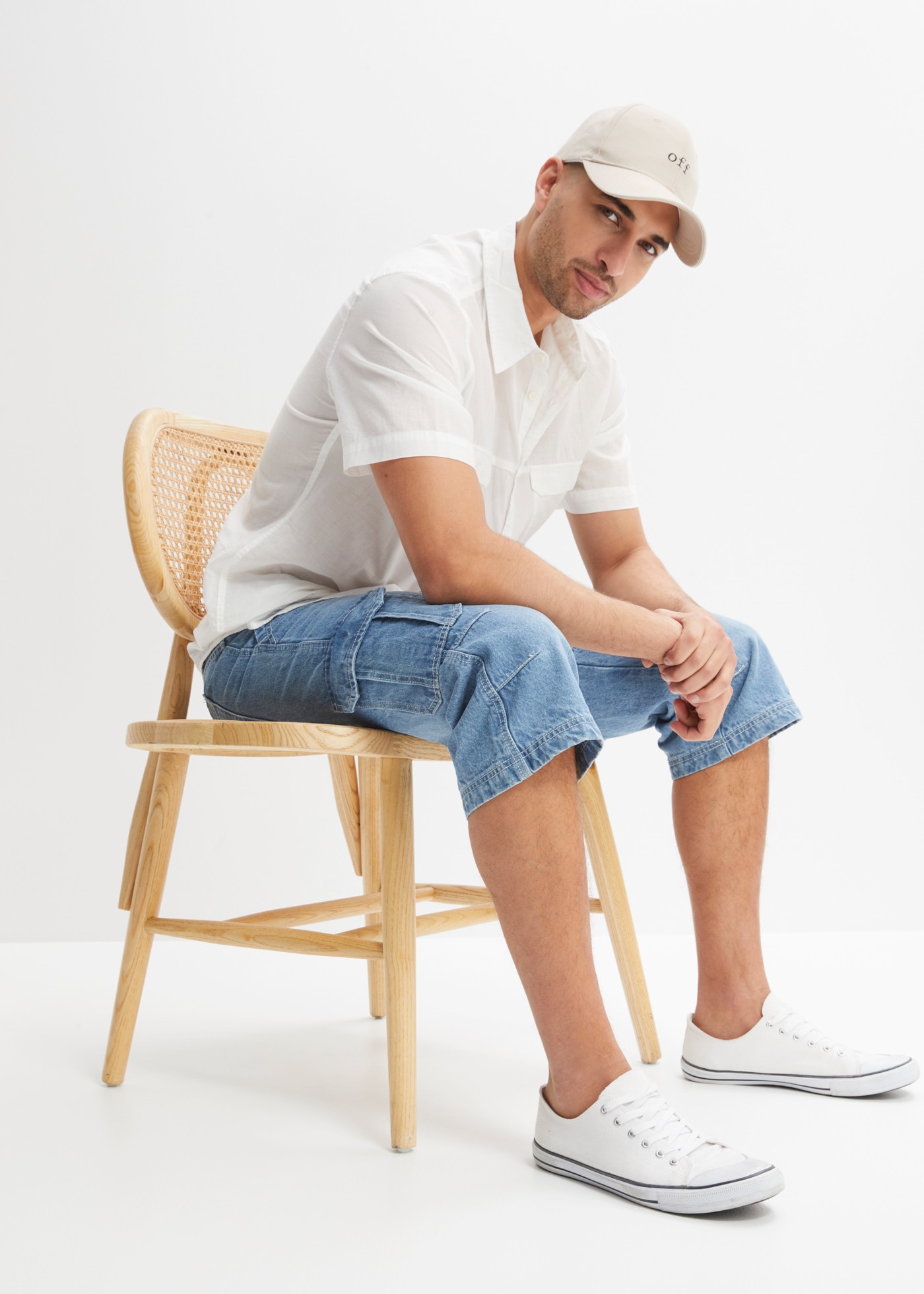 bonprix Jeans 3/4 regular fit, avec élasthanne, coutures décoratives, délavé