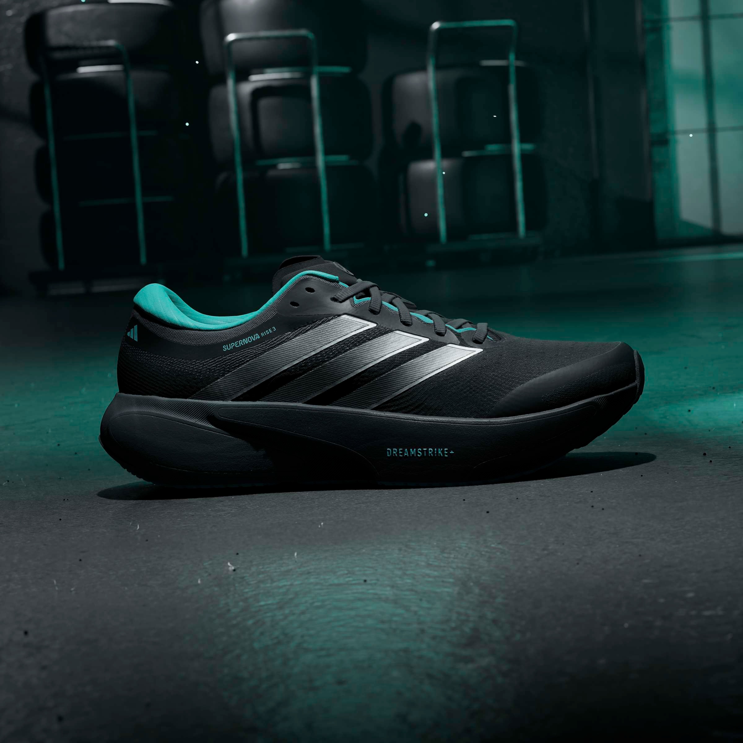 adidas Performance Chaussure de course »SUPERNOVA RISE 3 MERCEDES AMG PETRONAS F1 TEAM«  Mercedes AMG Motorsport