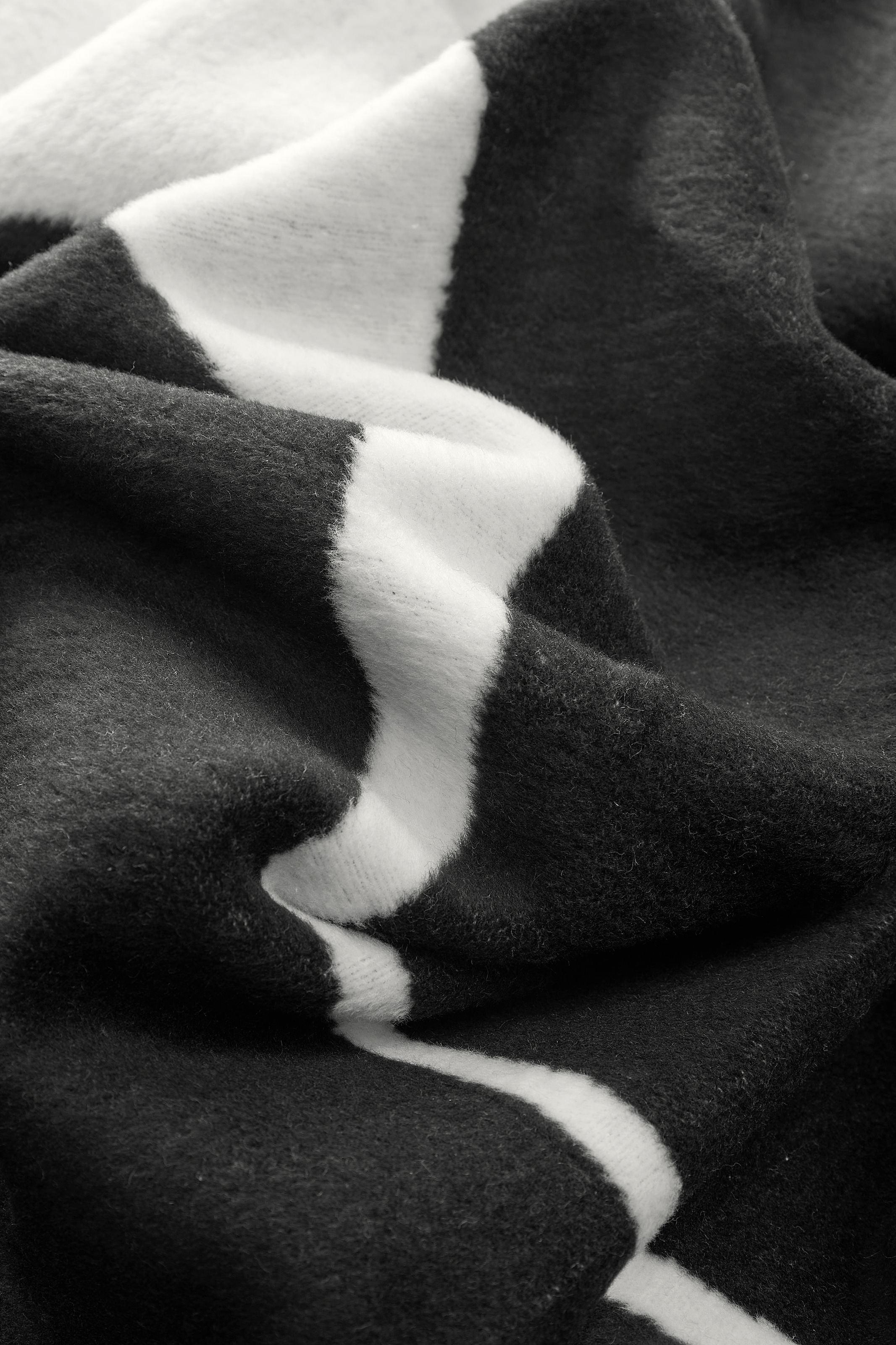 SCHÖNER WOHNEN-Kollektion Wohndecke »Pebble« mit hohem Baumwollanteil