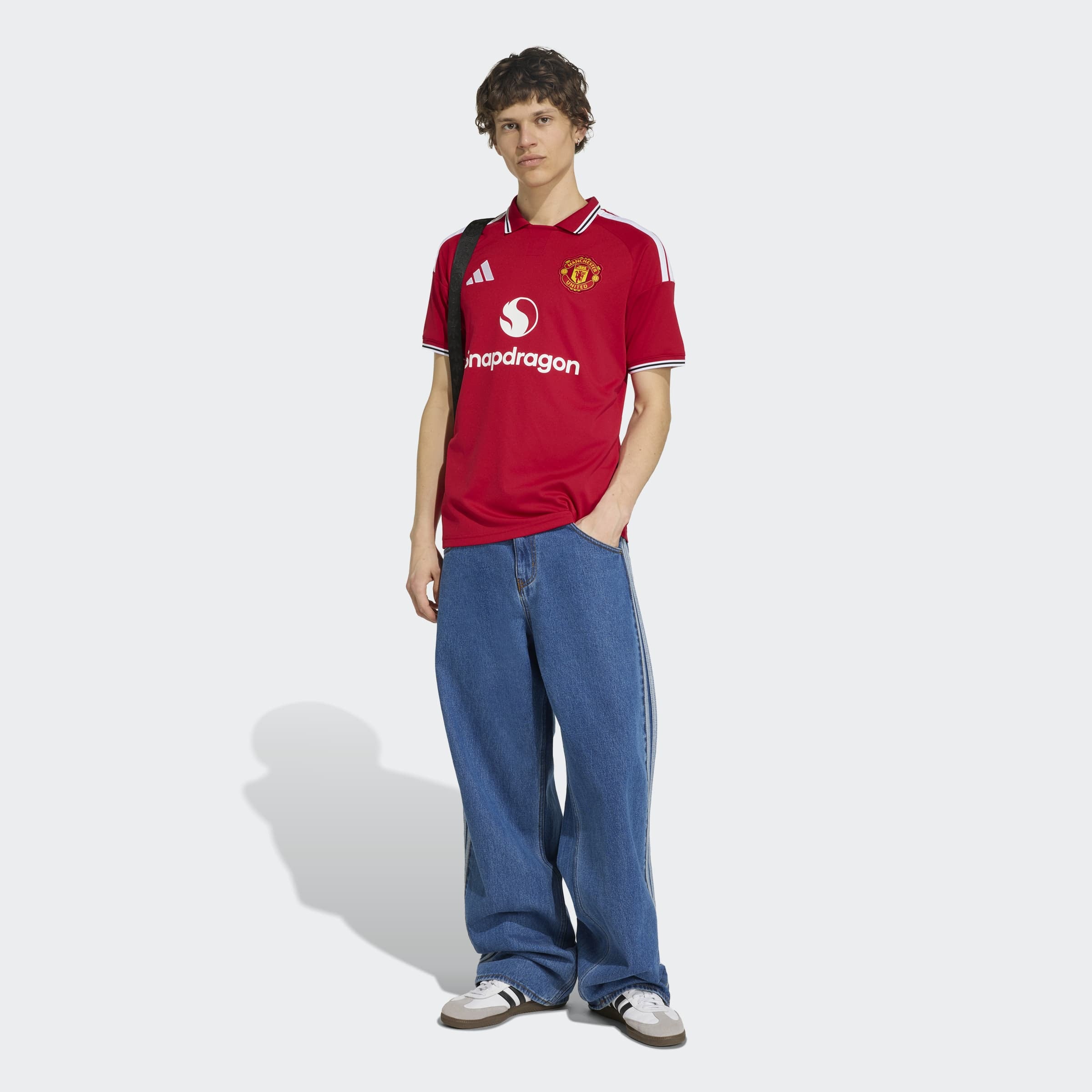 adidas Performance Maillot de foot »MUFC H JSY« mit schmaler Passform, mit gestreiftem Kragen und Bündchen