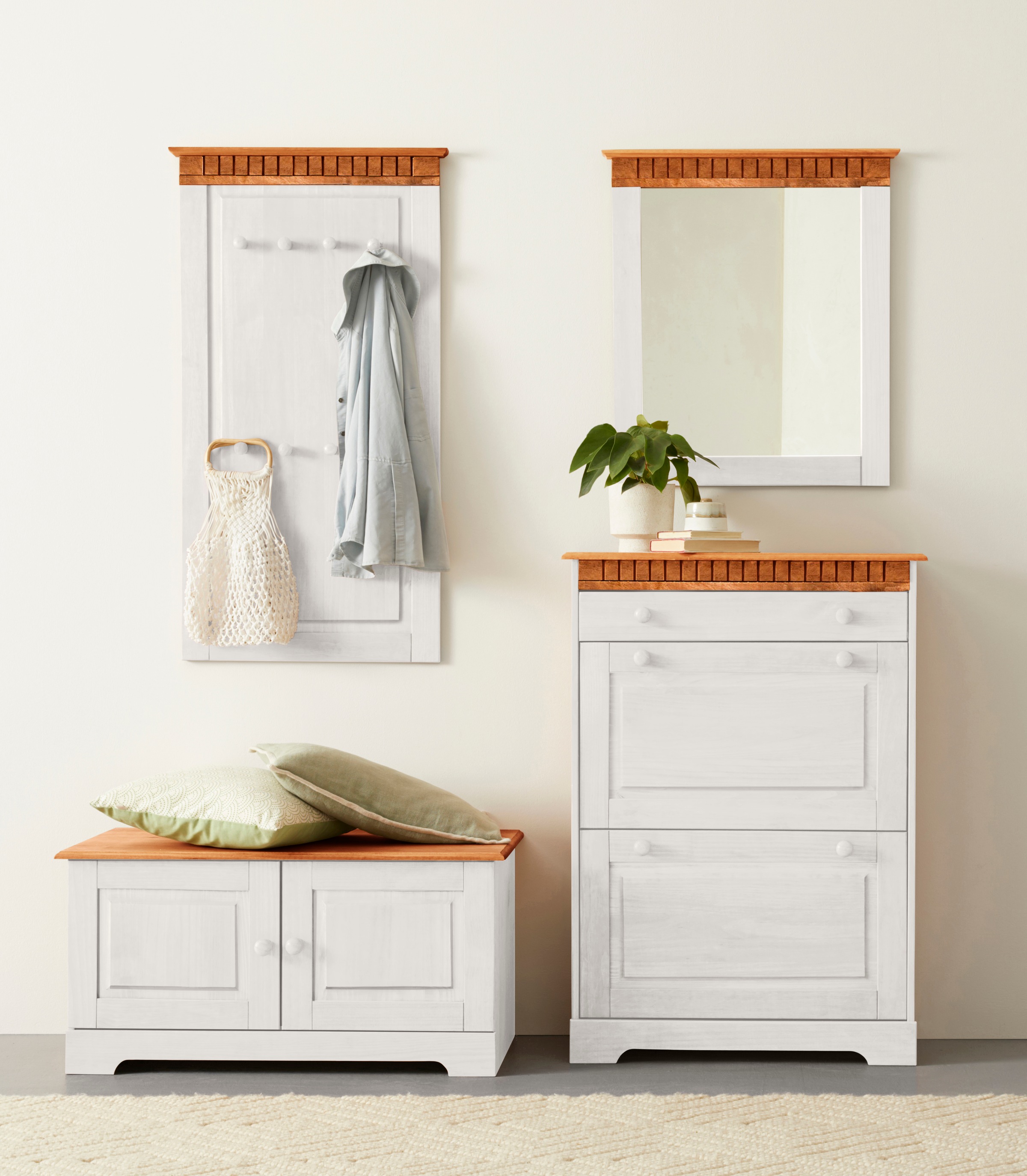 GOODproduct Miroir de vestiaire »Lisa« mit dekorativen Fräsungen, Spiegelfläche ca. 44 x 56 cm