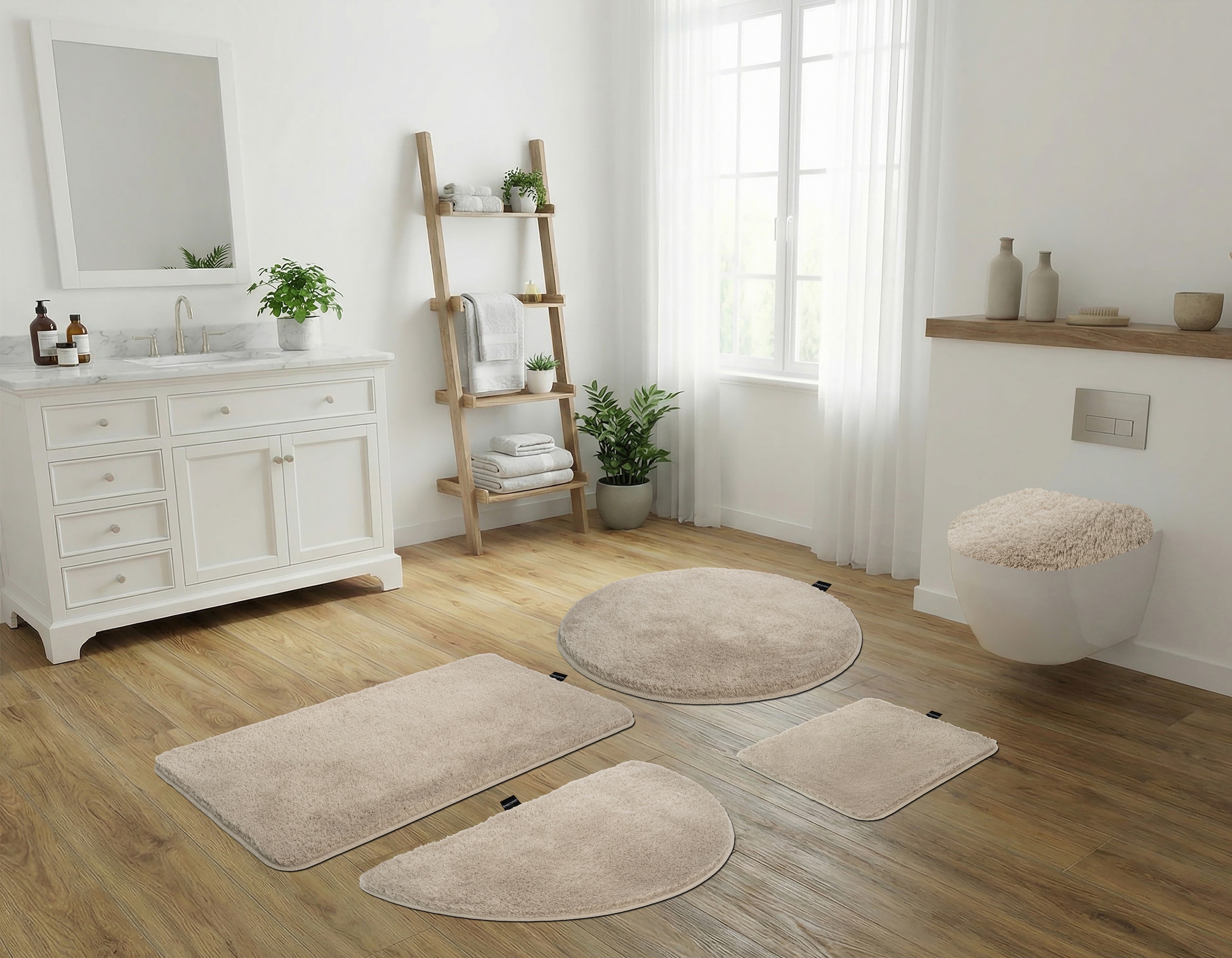 Bruno Banani Badematte »Lana, Standard & Premium Qualität, 25 mm oder 30 mm Höhe« rutschhemmend beschichtet fussbodenheizungsgeeignet | schnell trocknend | strapazierfähig Badteppich, Badematten, unifarben, auch als 3 teiliges Set & rund