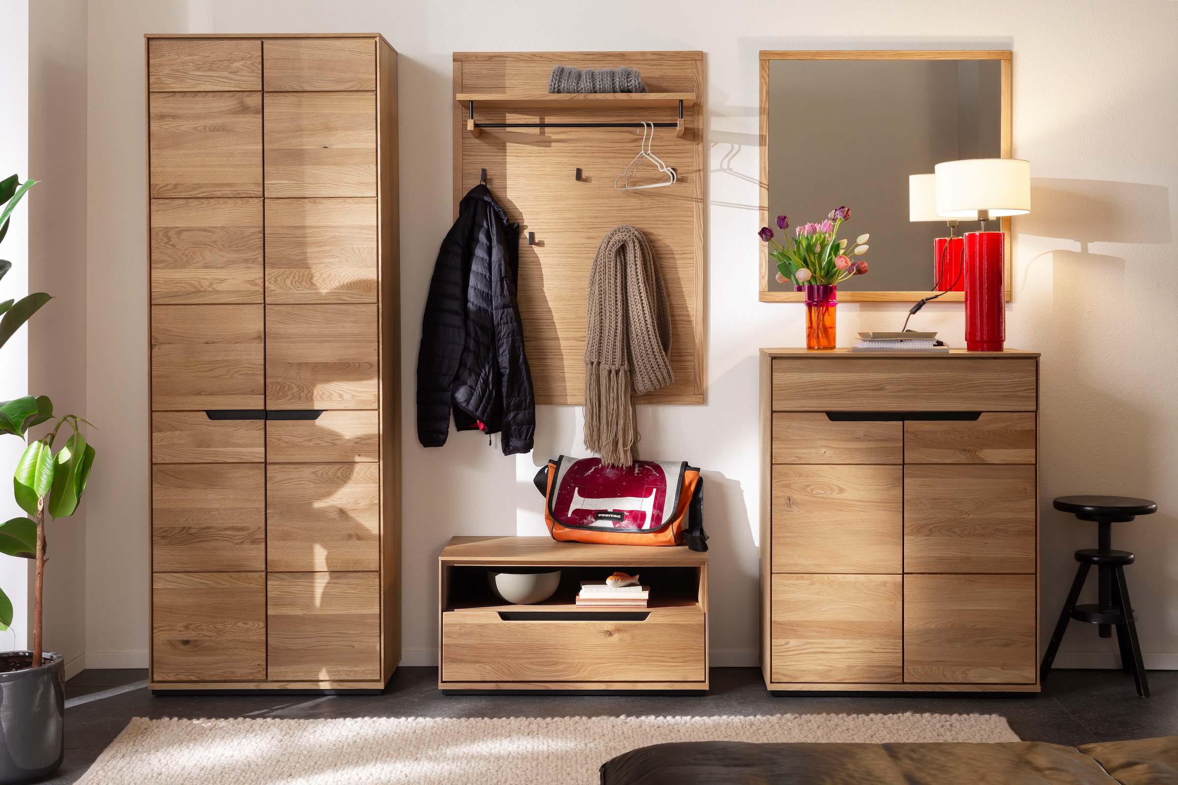 MCA living Garderobenschrank »Araya Garderobenschrank,Schrank,Dielenschrank,Flurschrank,Breite 69cm« Set, 1 Stück, 1 Stk. tlg. Türen gedämpft, Fachböden,ausziehbare Kleiderstange, FSC-Mix