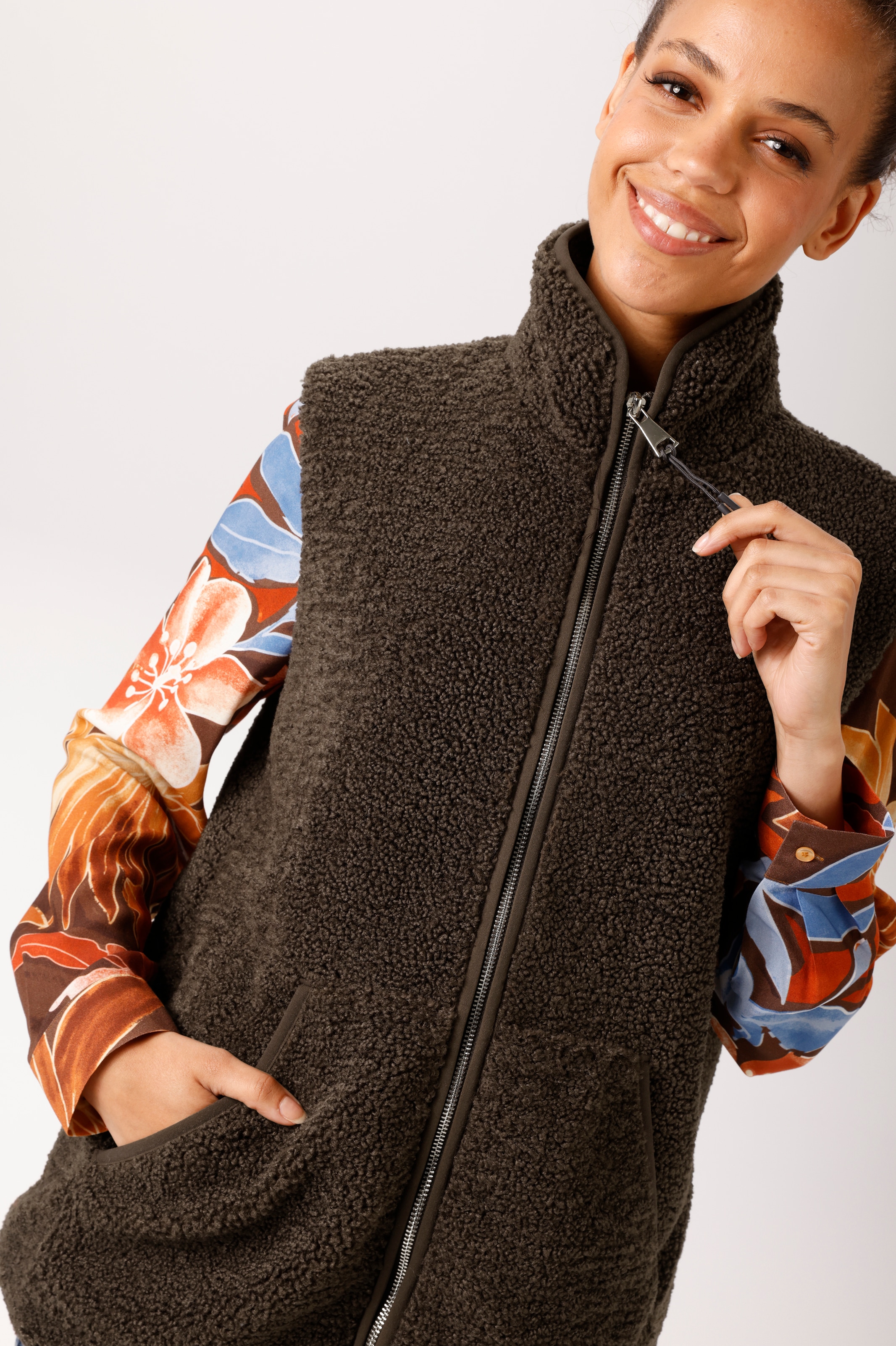 Aniston CASUAL Gilet en peluche avec col montant - NOUVELLE COLLECTION