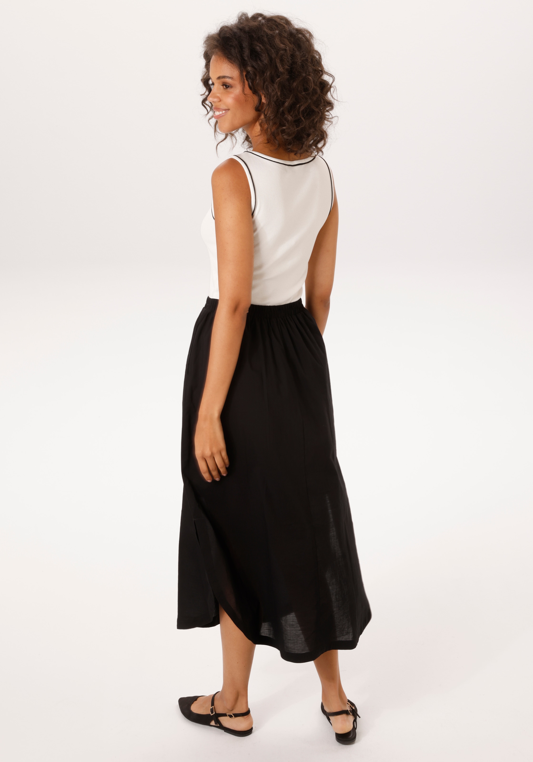 Aniston CASUAL Robe d'été mit kontastfarbenen Pipings im Oberteil - NEUE KOLLEKTION