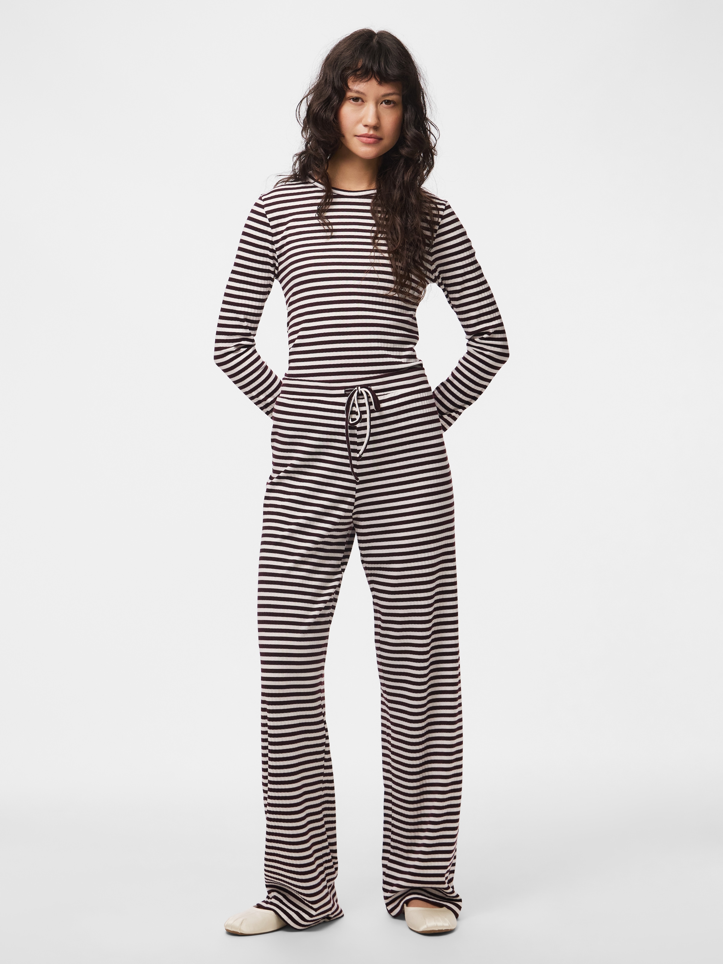 pieces Pantalon en jersey »PCLAYA MW WIDE PANTS JRS NOOS«  mélange de matériaux, coupe régulière