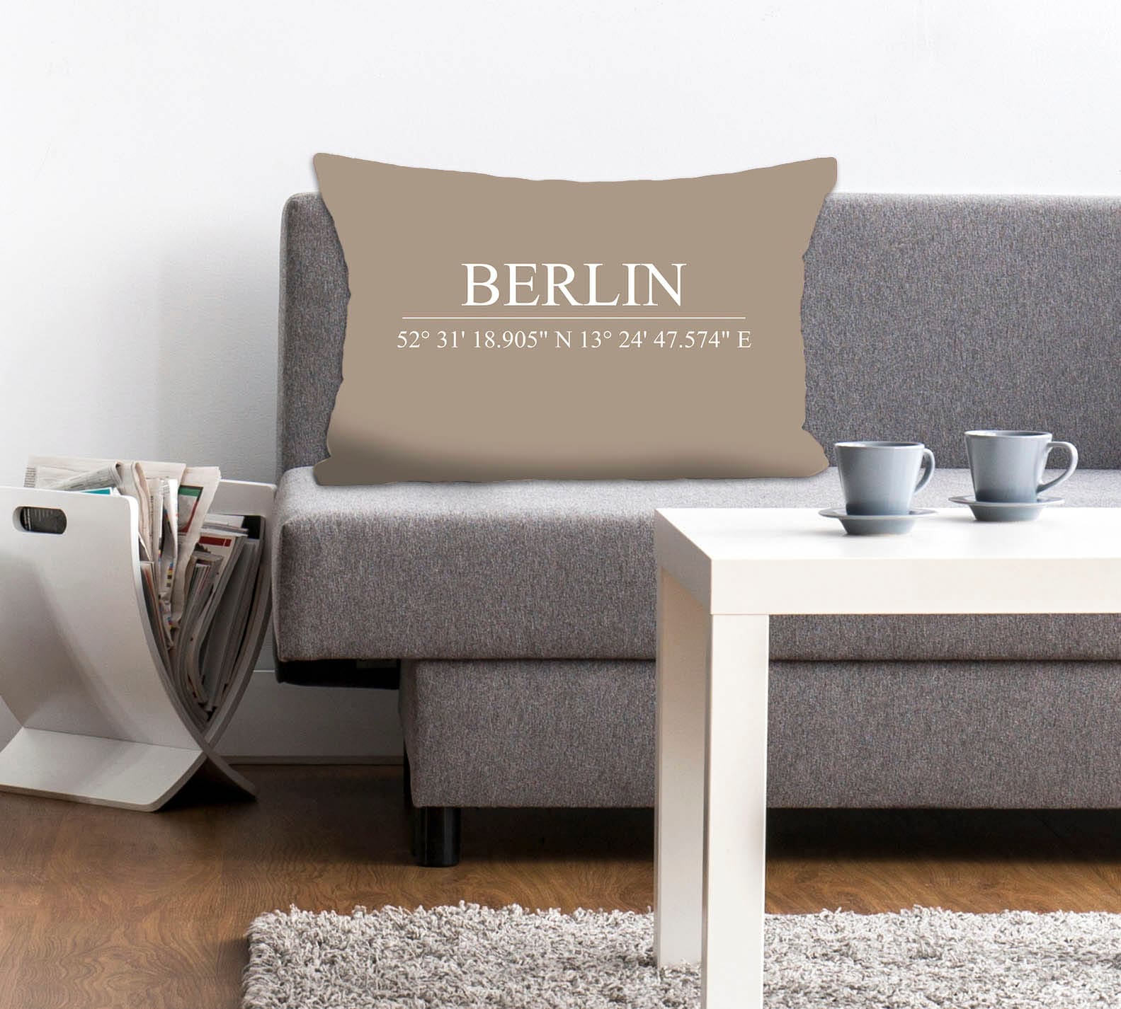 queence Dekokissen »Berlin« Kissenhülle,Grau,Berlin,Schriftzug,Koordinaten,Stadt,Urban,Modern