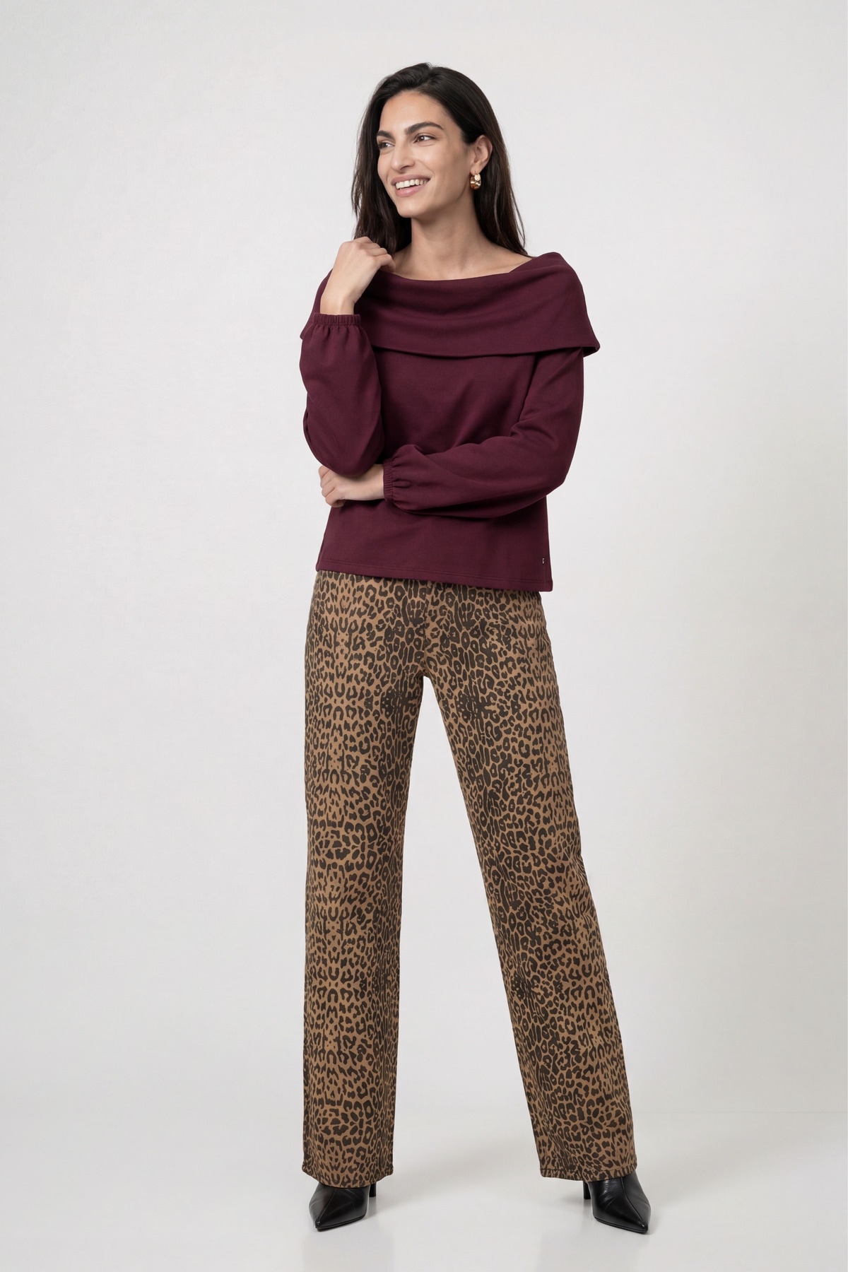 Monari Sweatshirt »Sweatshirt Basic Carmenkragen«, Regular fit mit Carmenausschnitt
