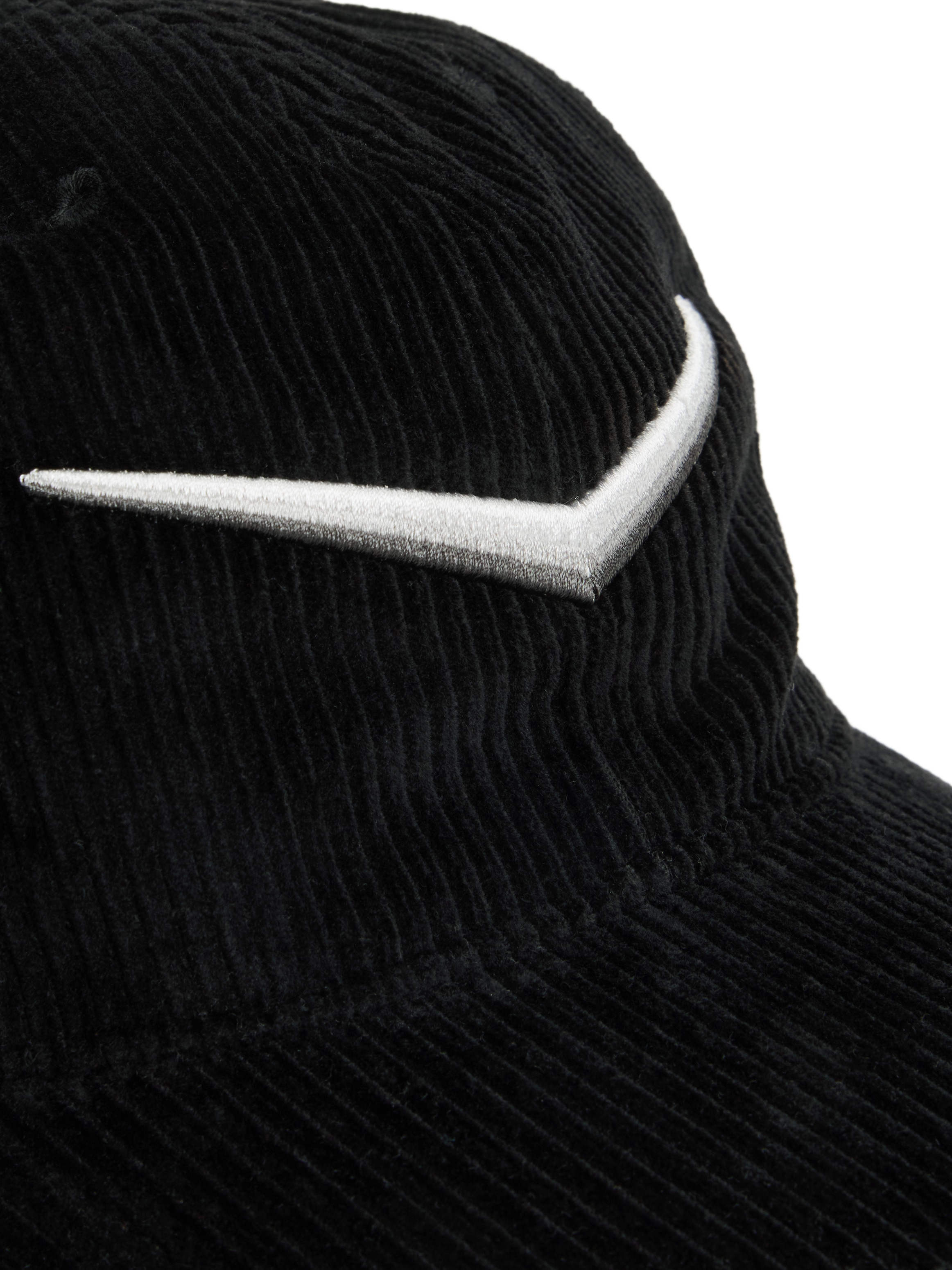 Tommy Hilfiger Casquette de baseball »TH x Cadillac Formula 1® Team CHEVRON« en velours côtelé de coton, unisexe