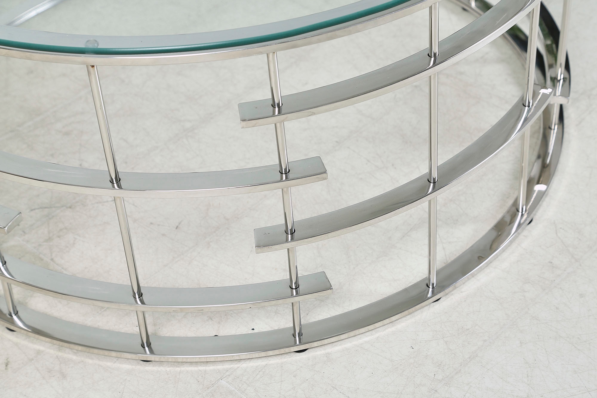 SalesFever Table basse »Glastisch: Stil und Funktionalität Wohnzimmertisch« Gestell gefertigt aus rostfreiem Edelstahl