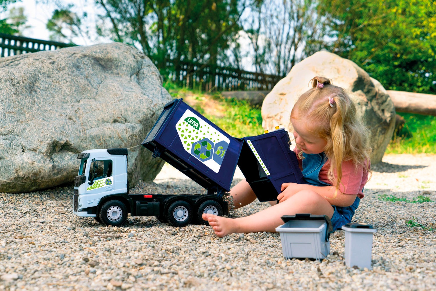 Lena® Spielzeug-Müllwagen »Worxx Müllwagen Volvo FMX« Made in Europe