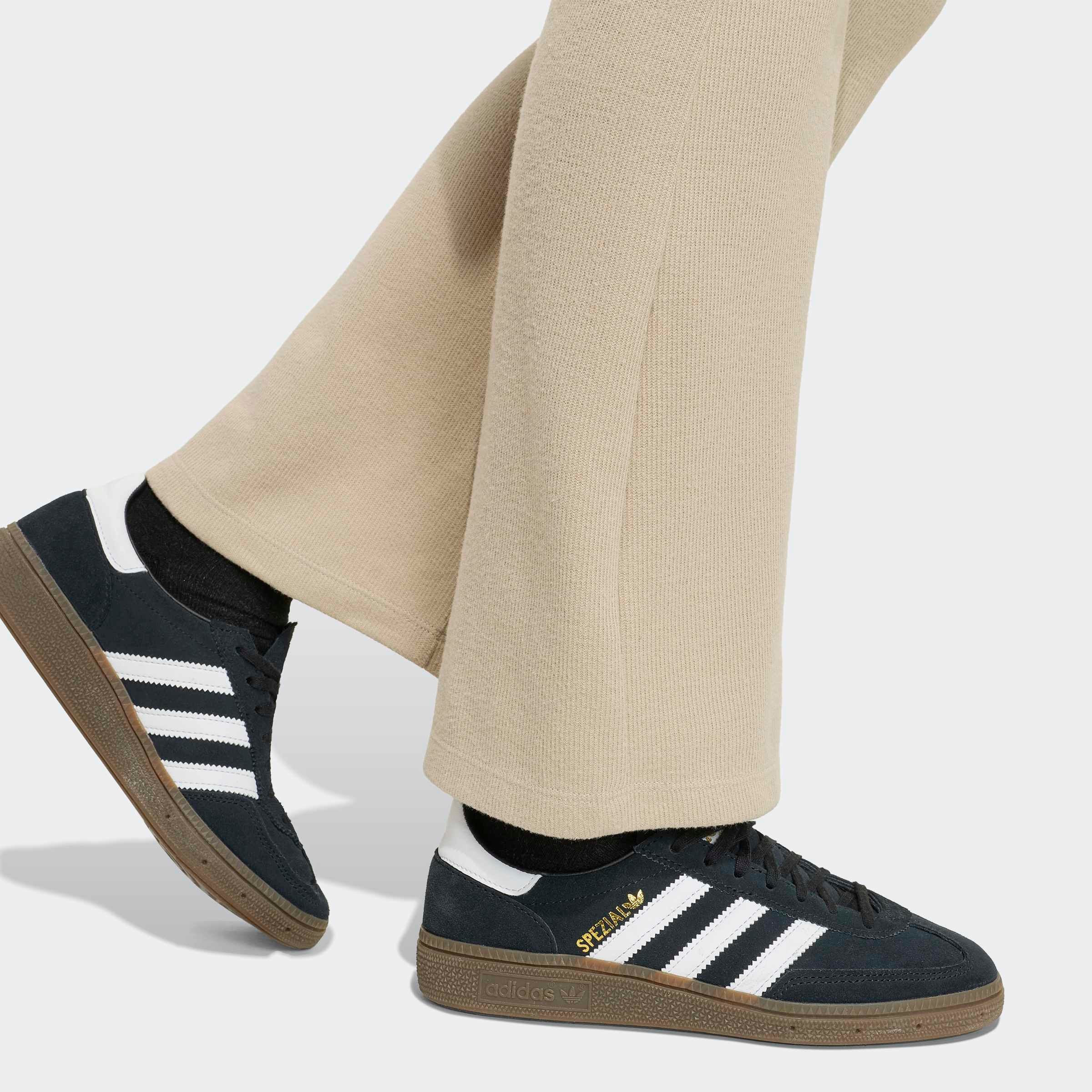 adidas Originals Pantalon de sport »FLARED PANTS«  für Kinder, mit normal-weiter Passform, lange Ausführung