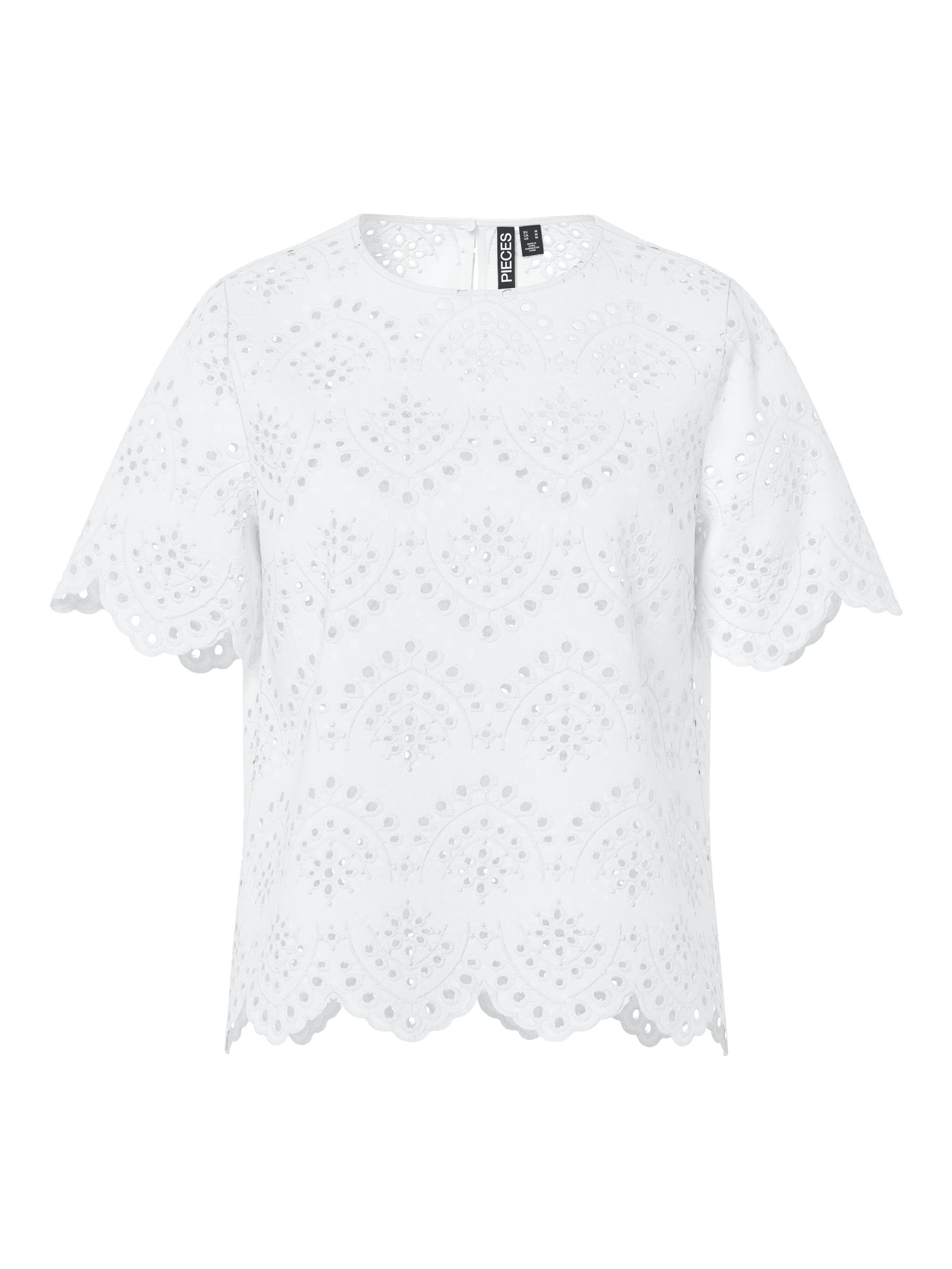 pieces Haut de chemise »PCVILDE SS TOP WVN NOOS« avec broderie ajourée intégrale