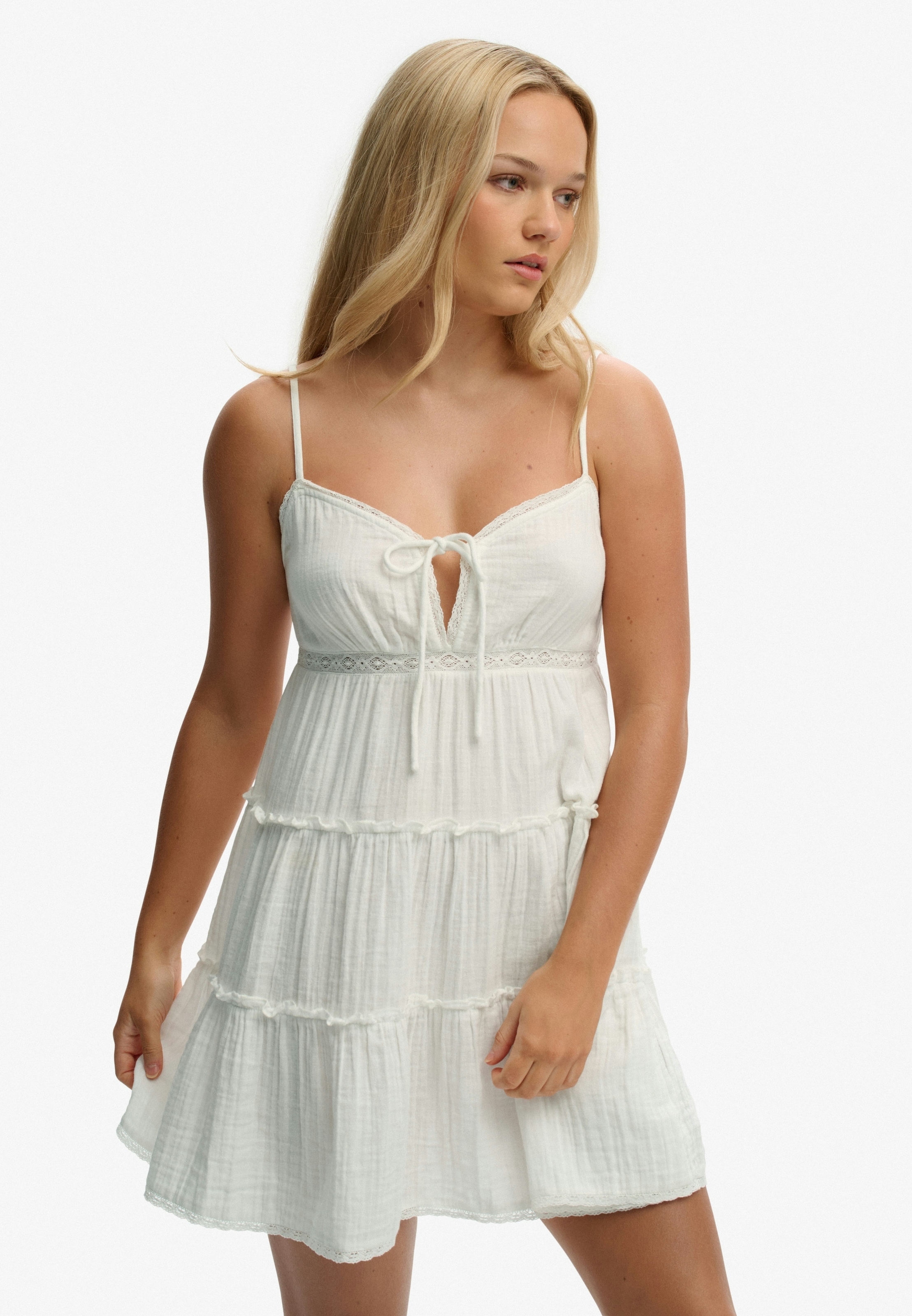 Superdry Robe d'été »CHEESECLOTH TIERED MINI DRESS« en coton, Relaxed Fit, sans manches, tissu tissé facile d'entretien