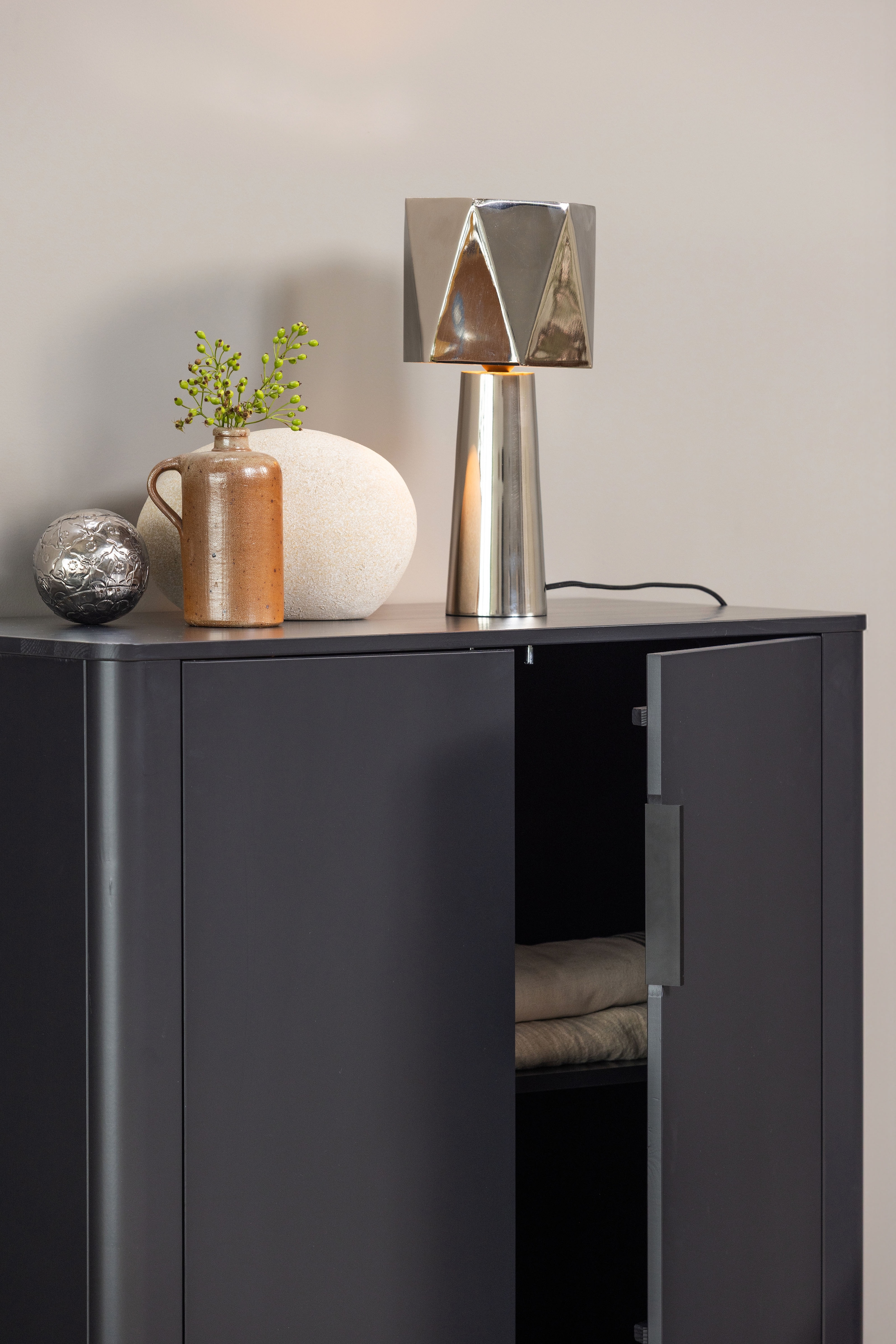 WOOOD Buffet haut »Gunnar FSC®-Mix Massivkiefer mit Dämpfung Funktion, 85 x 39 x 135 cm« Capacité de charge 15 kg par étagère, facile à monter, grain visible