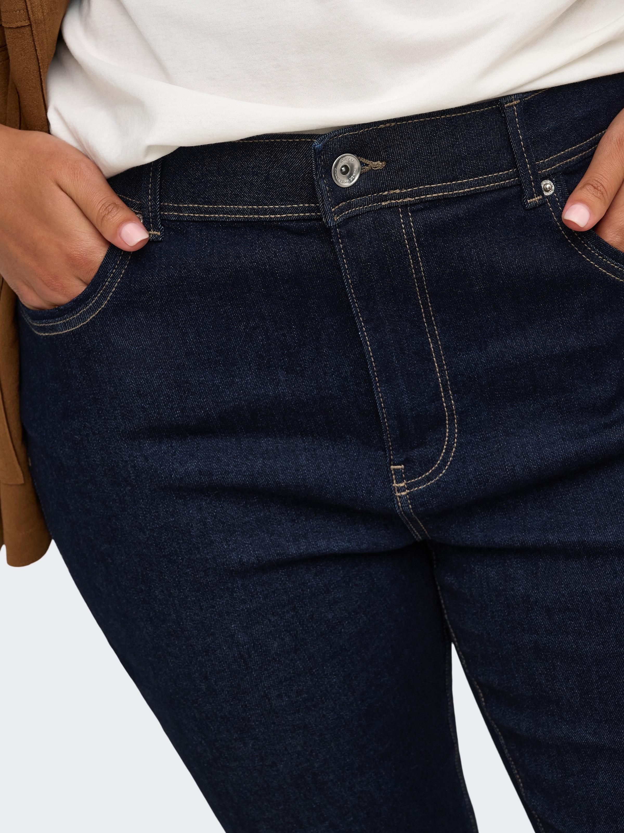 ONLY CARMAKOMA Jeans skinny »CARSALLY REG SK RINSE DNM PIM NOOS« Mélange de matériaux, coupe skinny, taille régulière