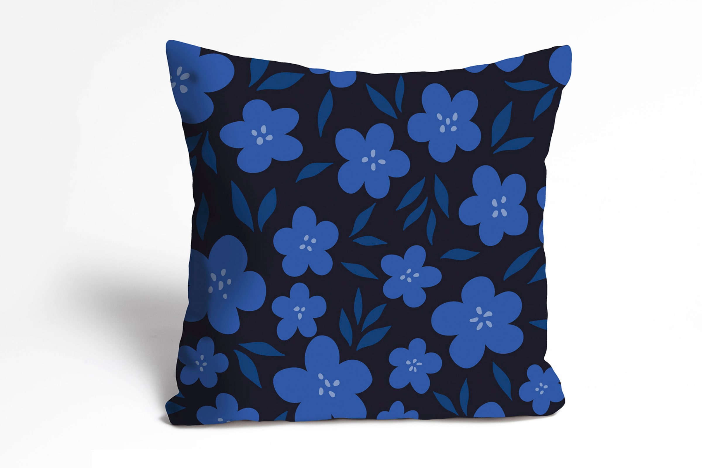 queence Dekokissen »Fango« Kissenhülle,Blaue Blumen,Schwarzer Hintergrund,Kontrastreich,Eleganz
