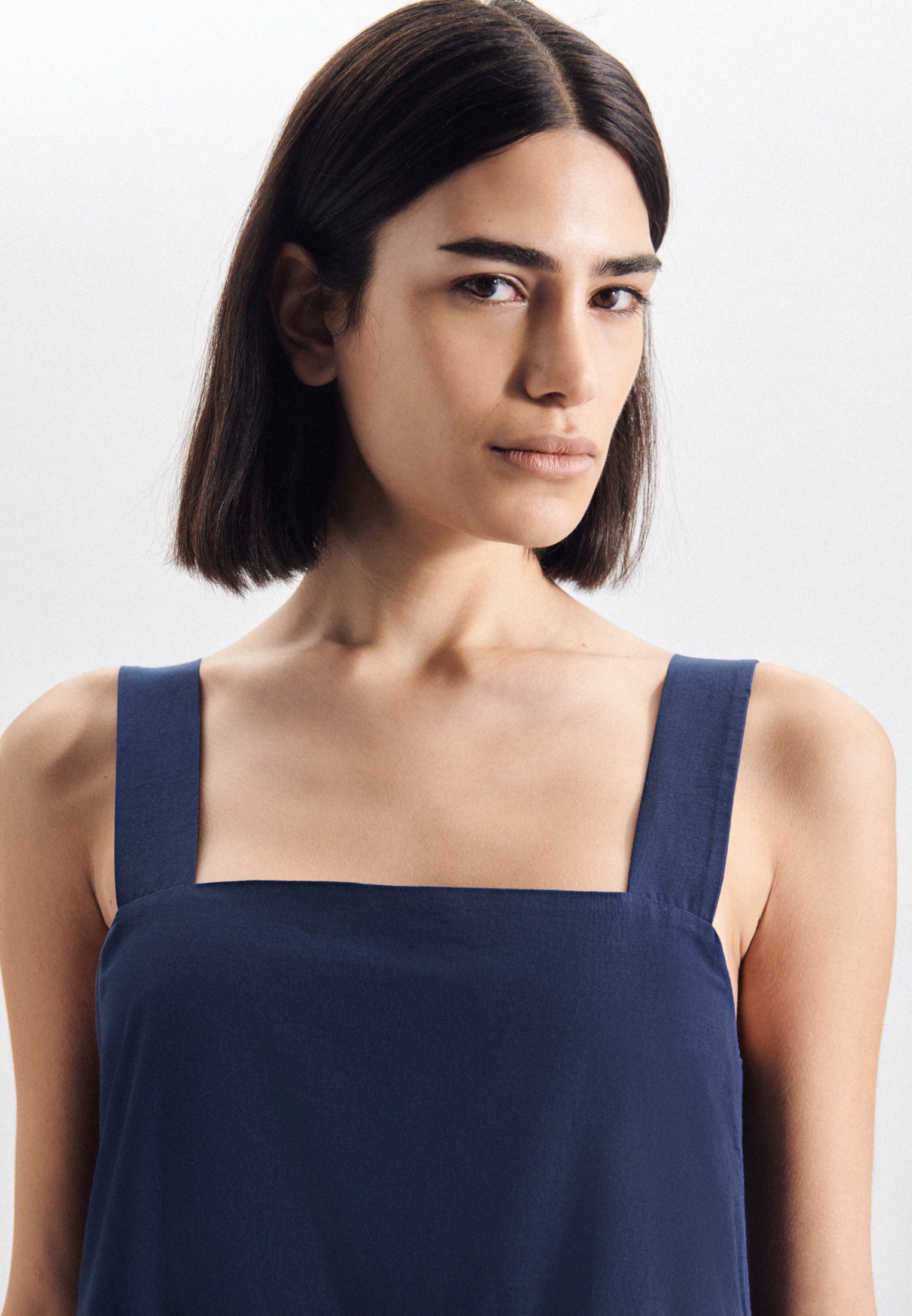 seidensticker Sommerkleid »Schwarze Rose« Ohne Arm Karree Stickerei