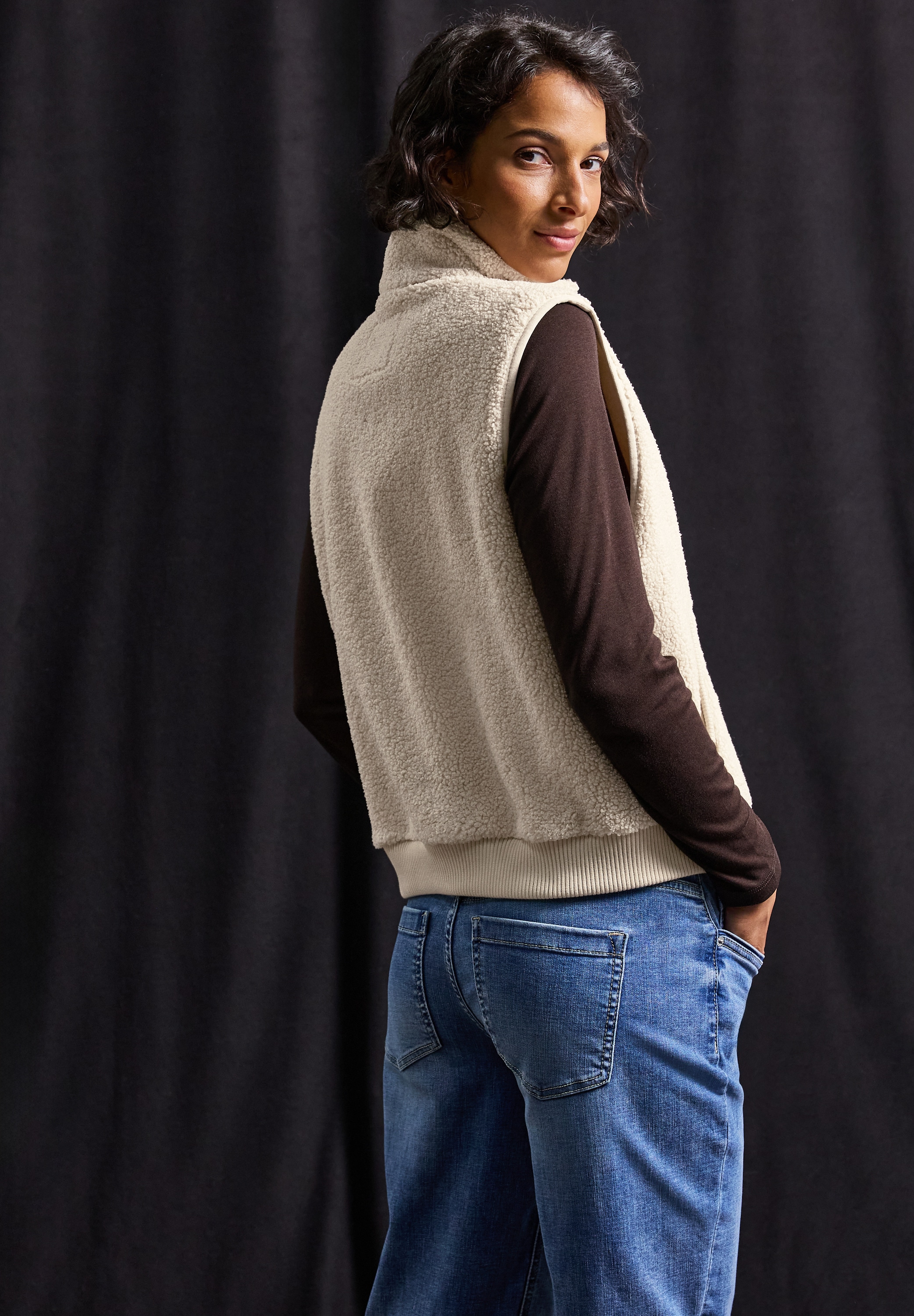 STREET ONE Fellweste Teddy Weste mit Strickdetail