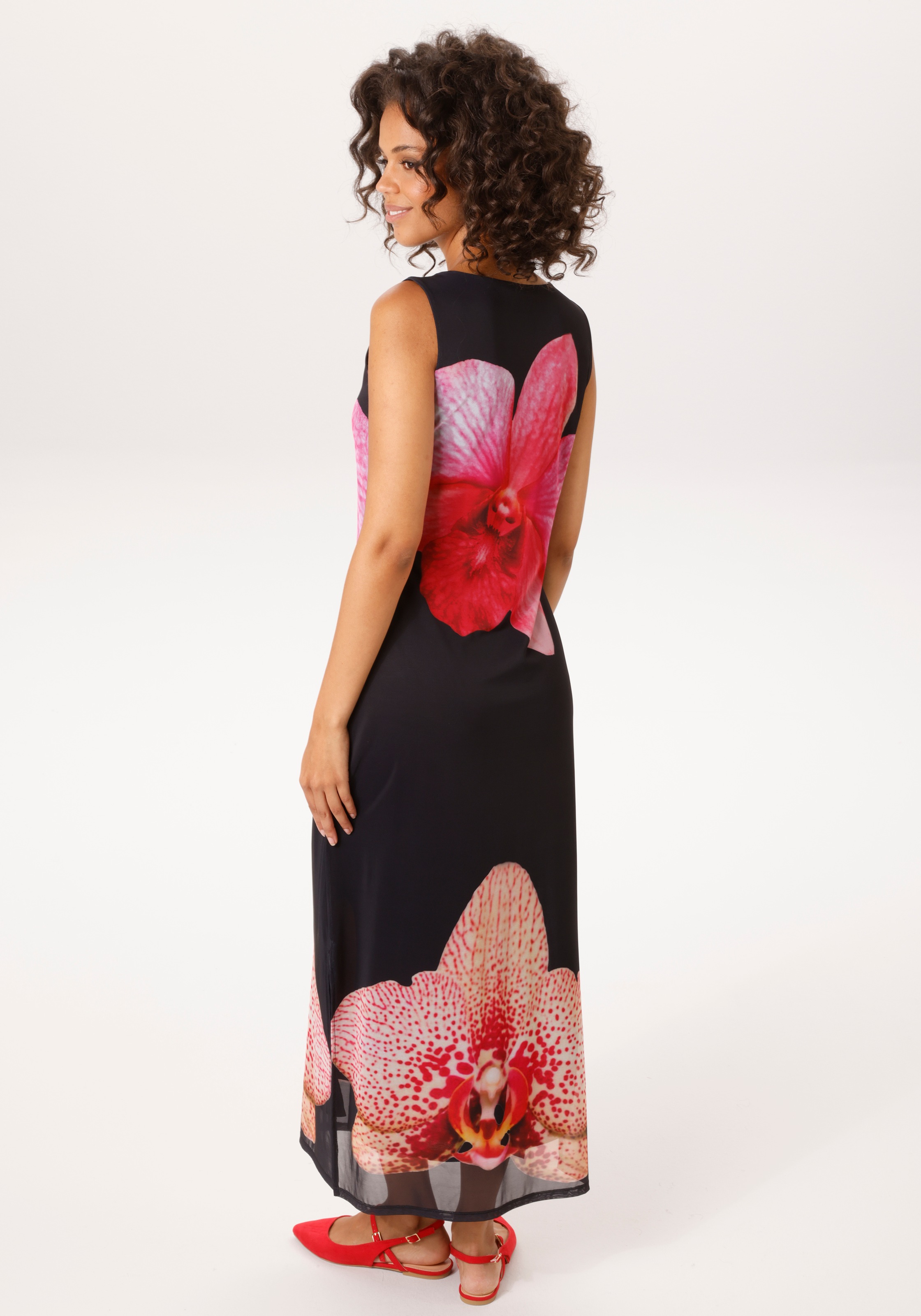 Aniston CASUAL Robe d'été mit grossflächigen Batikblüten bedruckt - NEUE KOLLEKTION