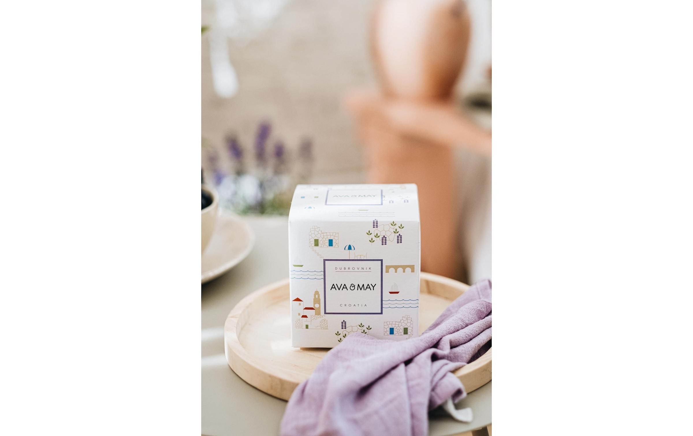 AVA & MAY Bougie parfumée »Dubrovnik 380 g«