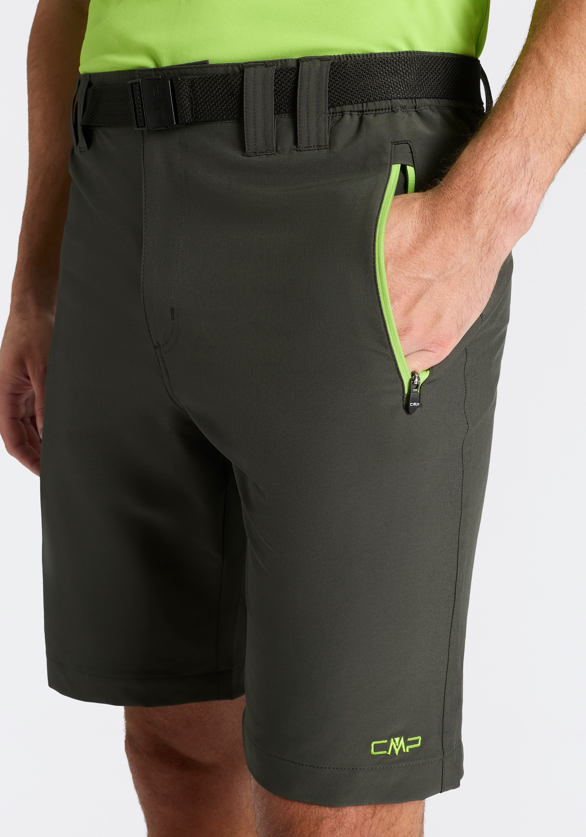 CMP Funktionsshorts  mit Reissverschlusstaschen, aus elastischem, atmungsaktivem Material