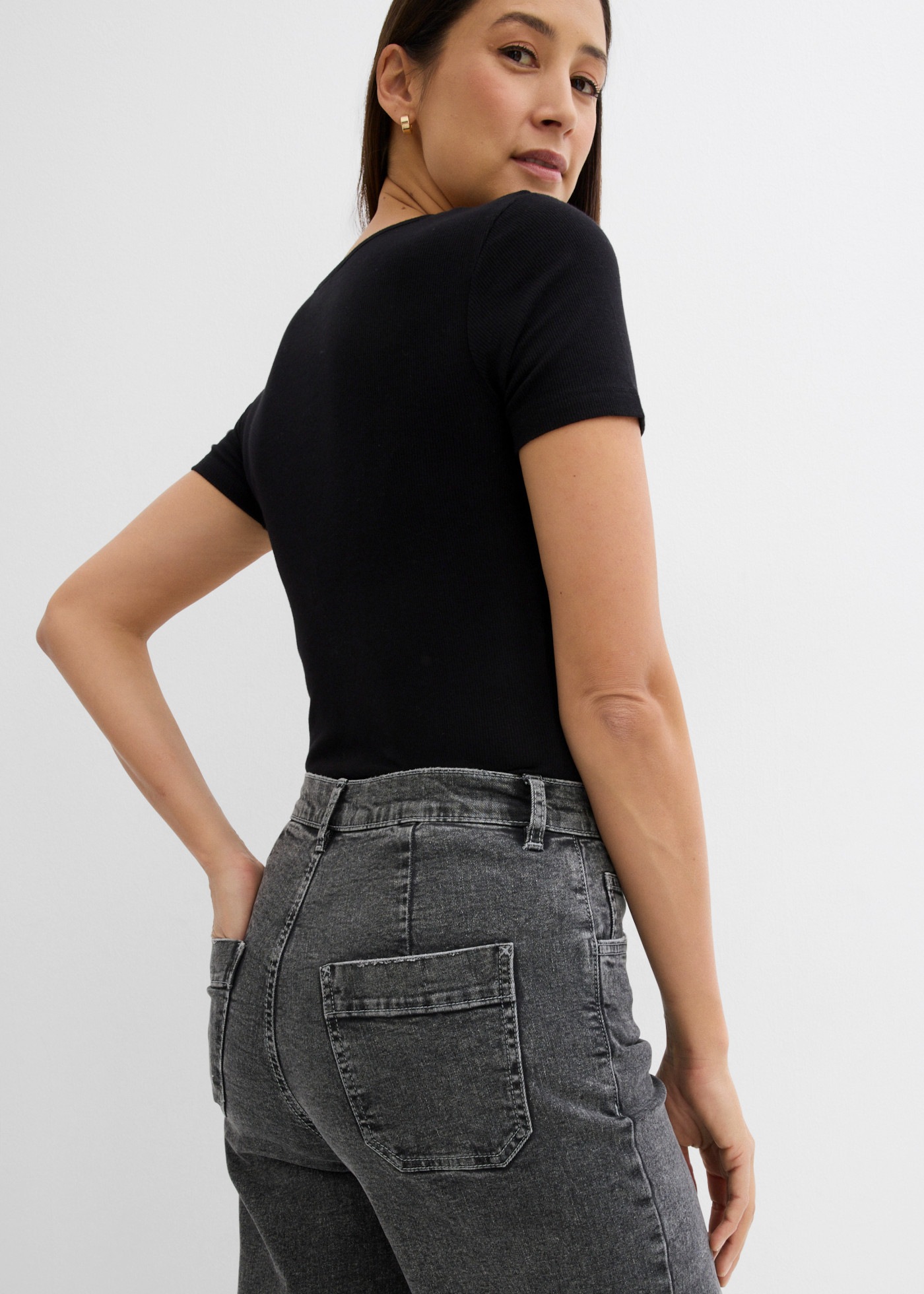 bonprix 7/8-Jeans verkürztes 7/8-Design, weites Bein, Loose Fit, mit Elasthan-Anteil