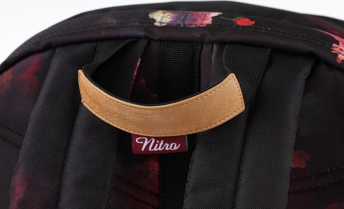 NITRO Sac à dos de loisirs »Urban Plus« Daypack, Streetpack im Retro-Look, Alltagsrucksack, Schulrucksack