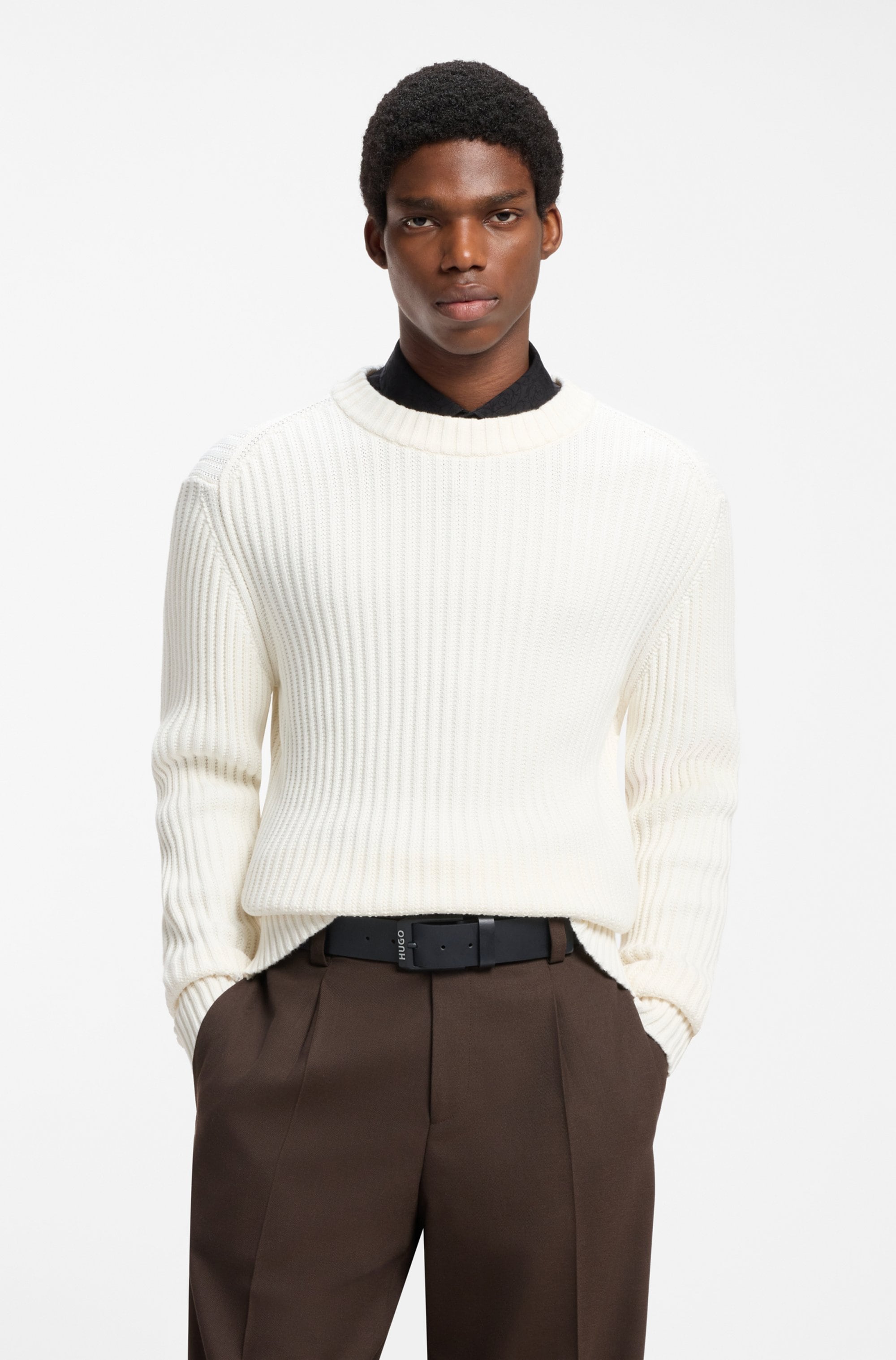 HUGO Ceinture en cuir »Gelio-B_Sz40« Étiquette de marque HUGO, couture rouge au tirant