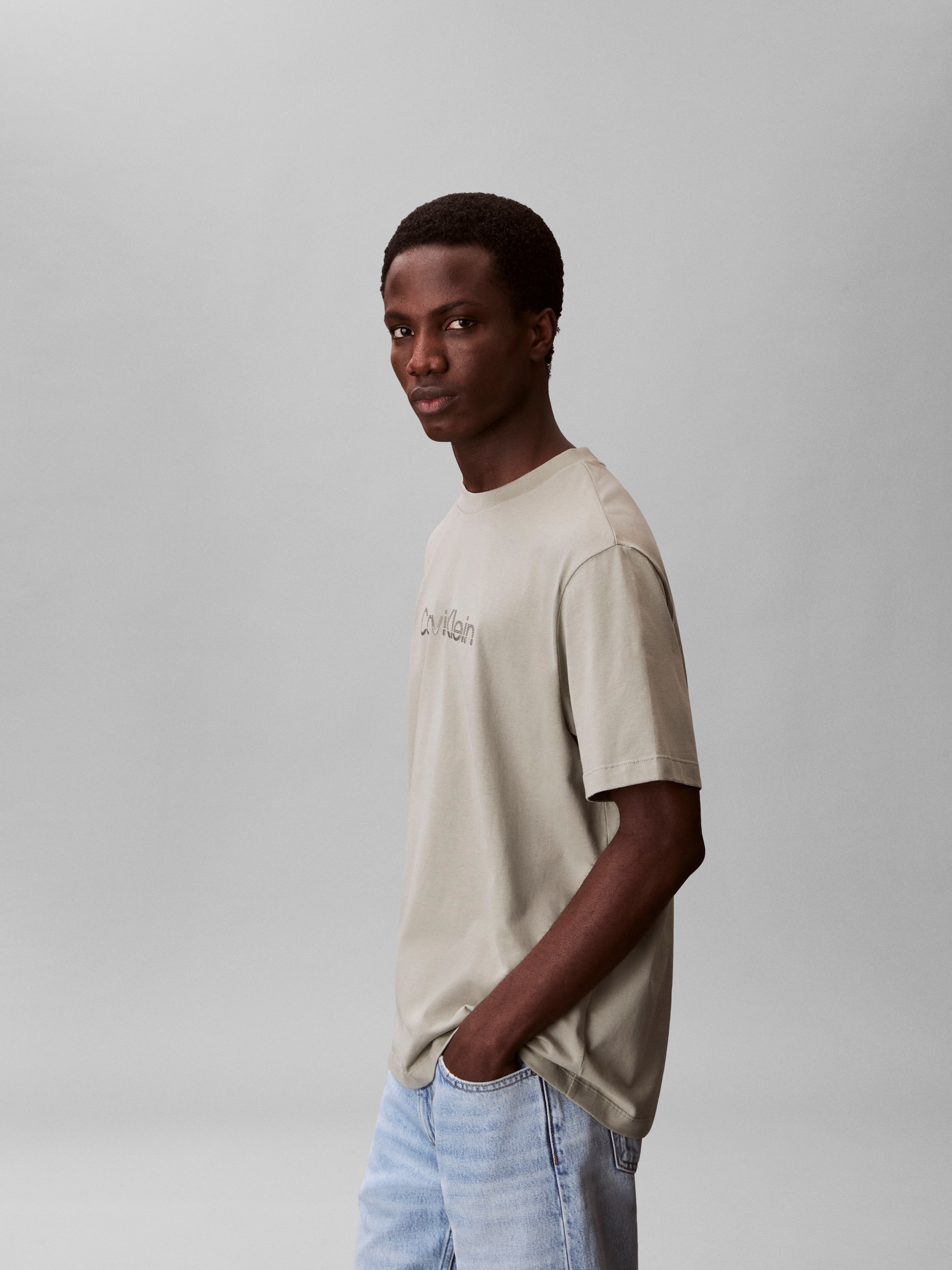 Calvin Klein Jeans T-Shirt »20S EU WHOLESALE SPORTSWEAR GRAP« Regular fit mit Rundhalsausschnitt