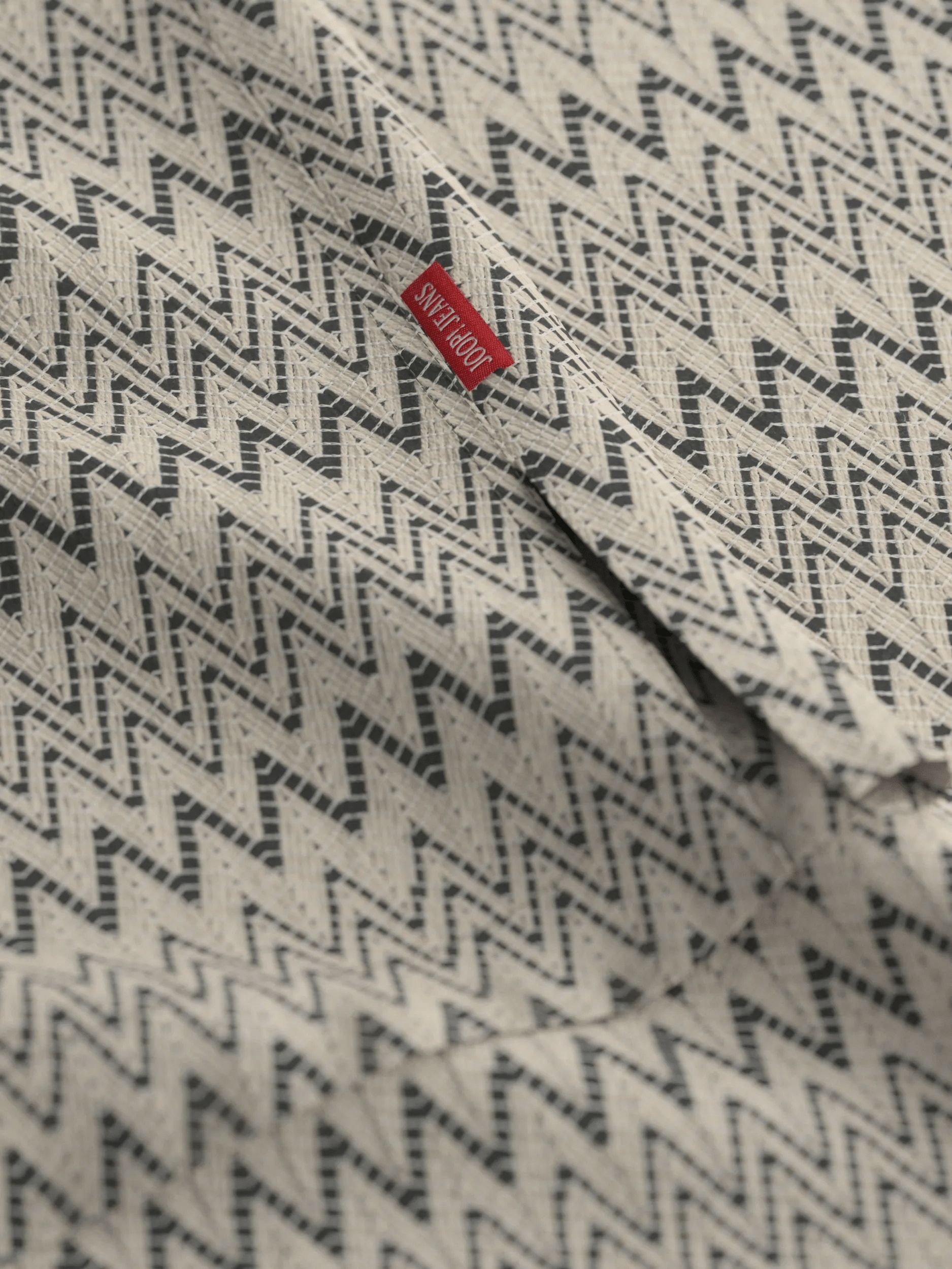Joop Jeans Chemise à manches courtes »Hanau« avec motif zigzag continu