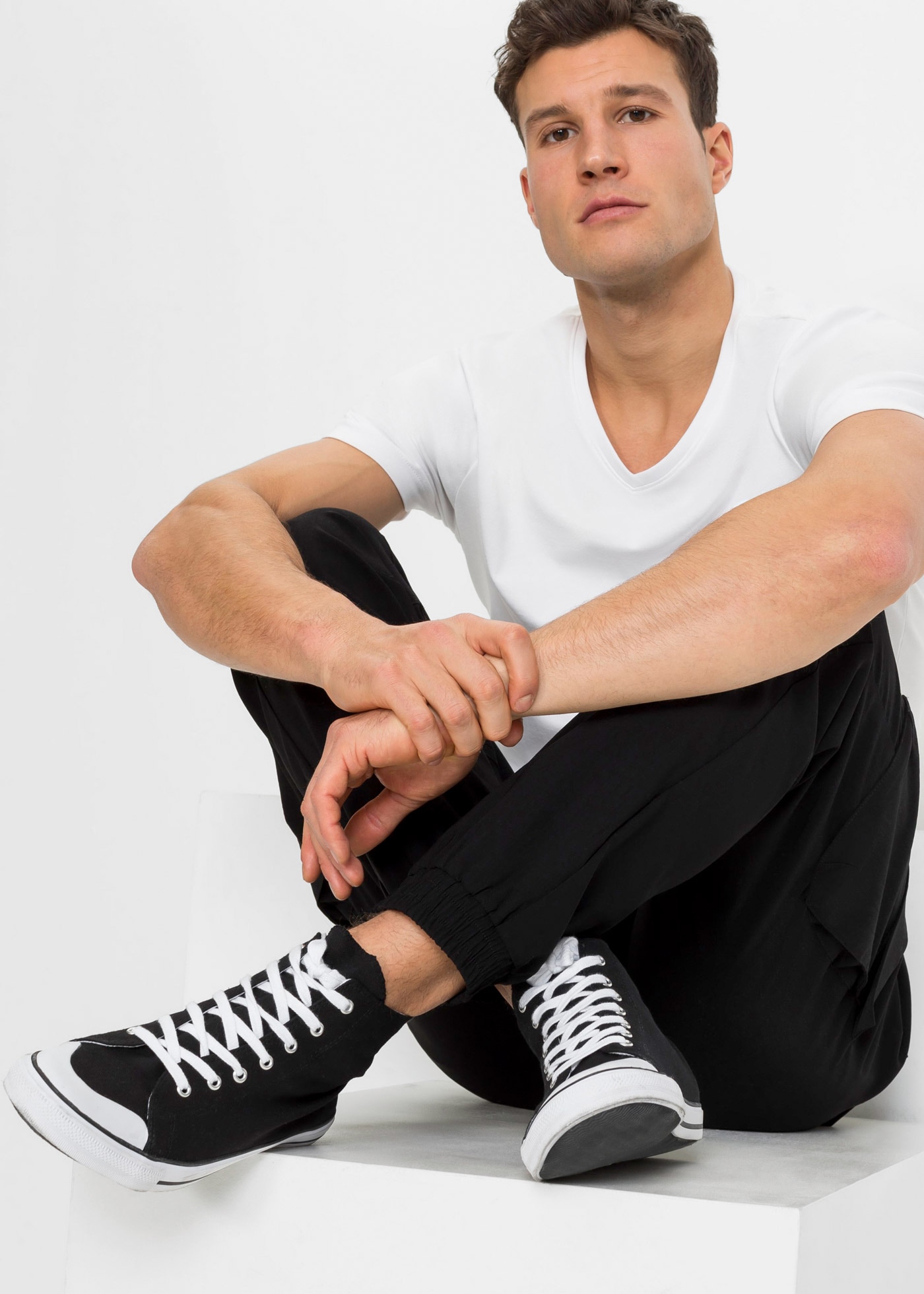 bonprix Pantalon à enfiler  aus Stretch-Material, in Bengalin-Qualität, Regular Fit