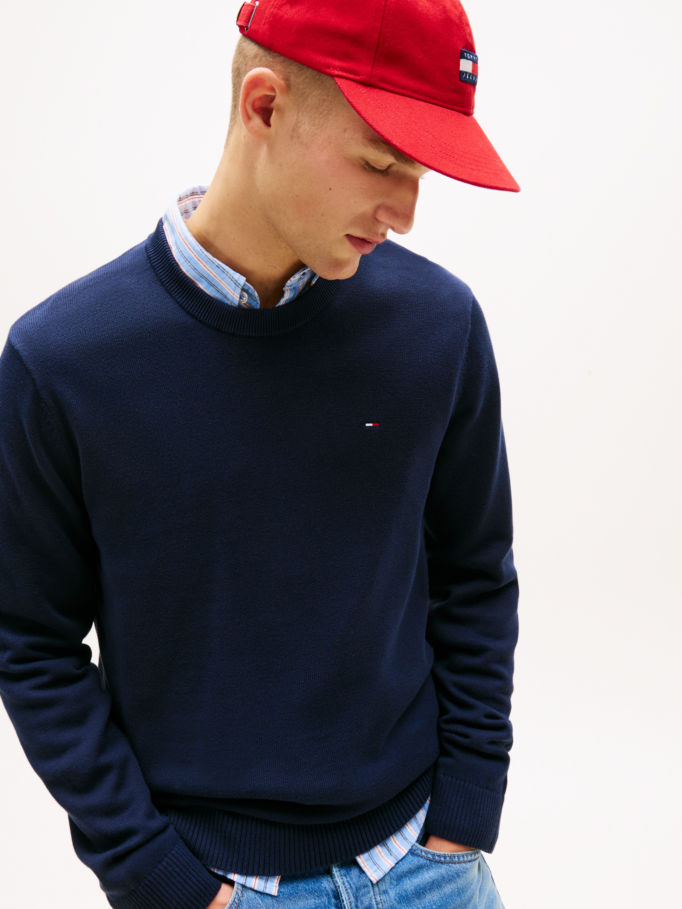 Tommy Jeans Pull en tricot »TJM SLIM FIT LIGHT SWEATER« Coupe slim avec col rond