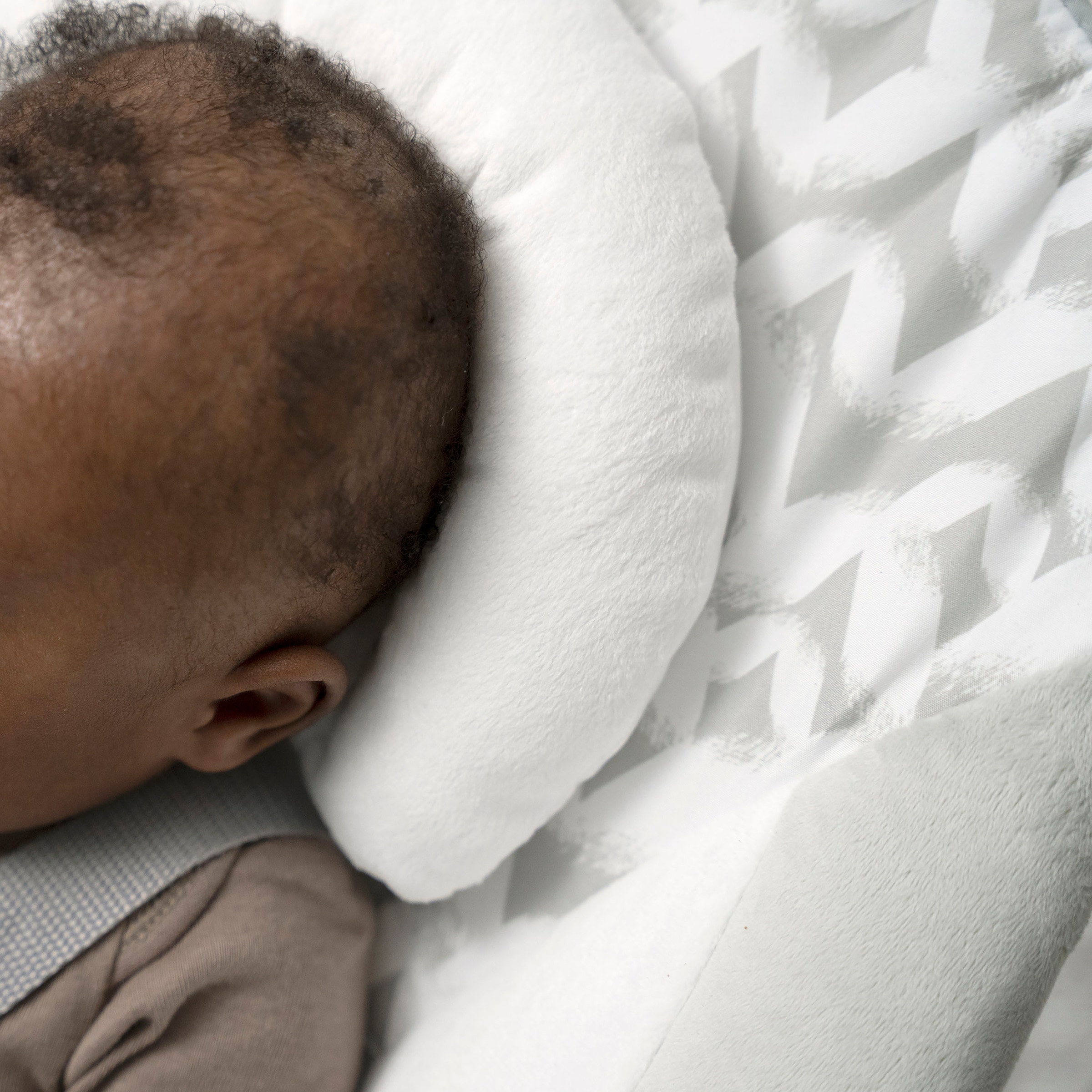 ingenuity Transat pour bébé »SimpleComfort Compact Soothing Swing & Rocker - Raylan« mit Sound-Effekt