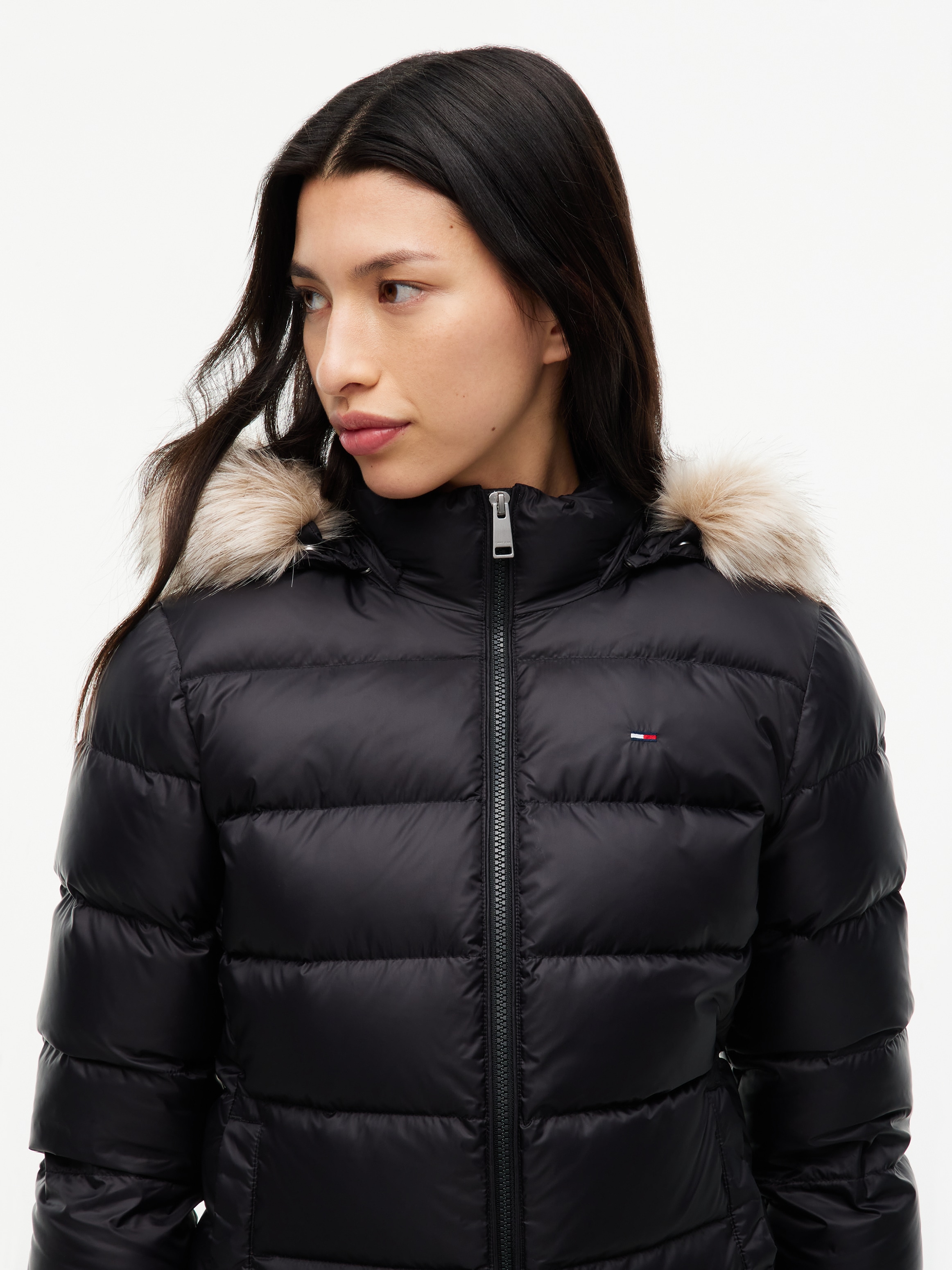 Tommy Jeans Steppjacke »TJW BASIC HOODED DOWN JACKET EXT« mit Kapuze mit Logostickerei
