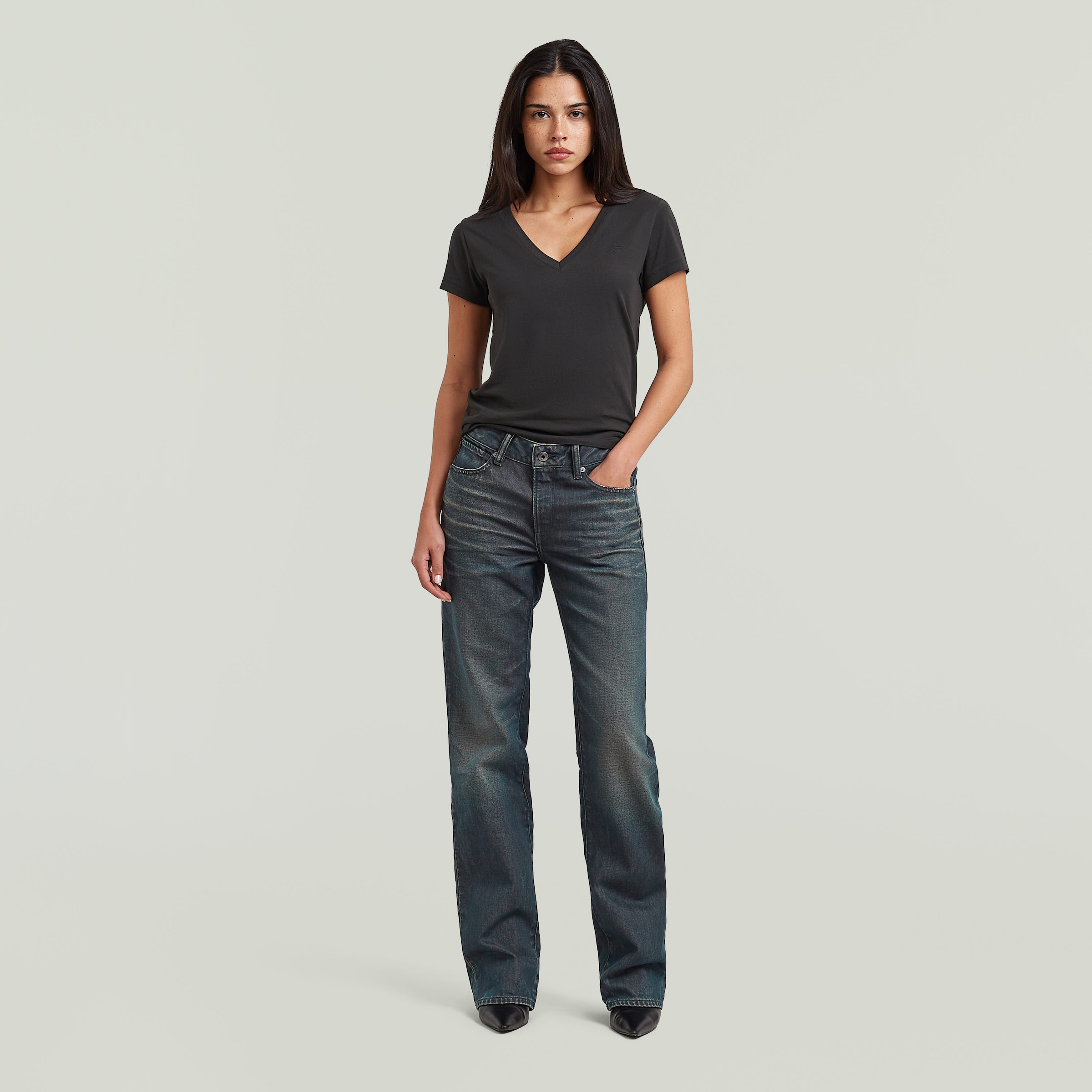 G-STAR T-shirt en V »Overdyed Form v t wmn« en qualité coton