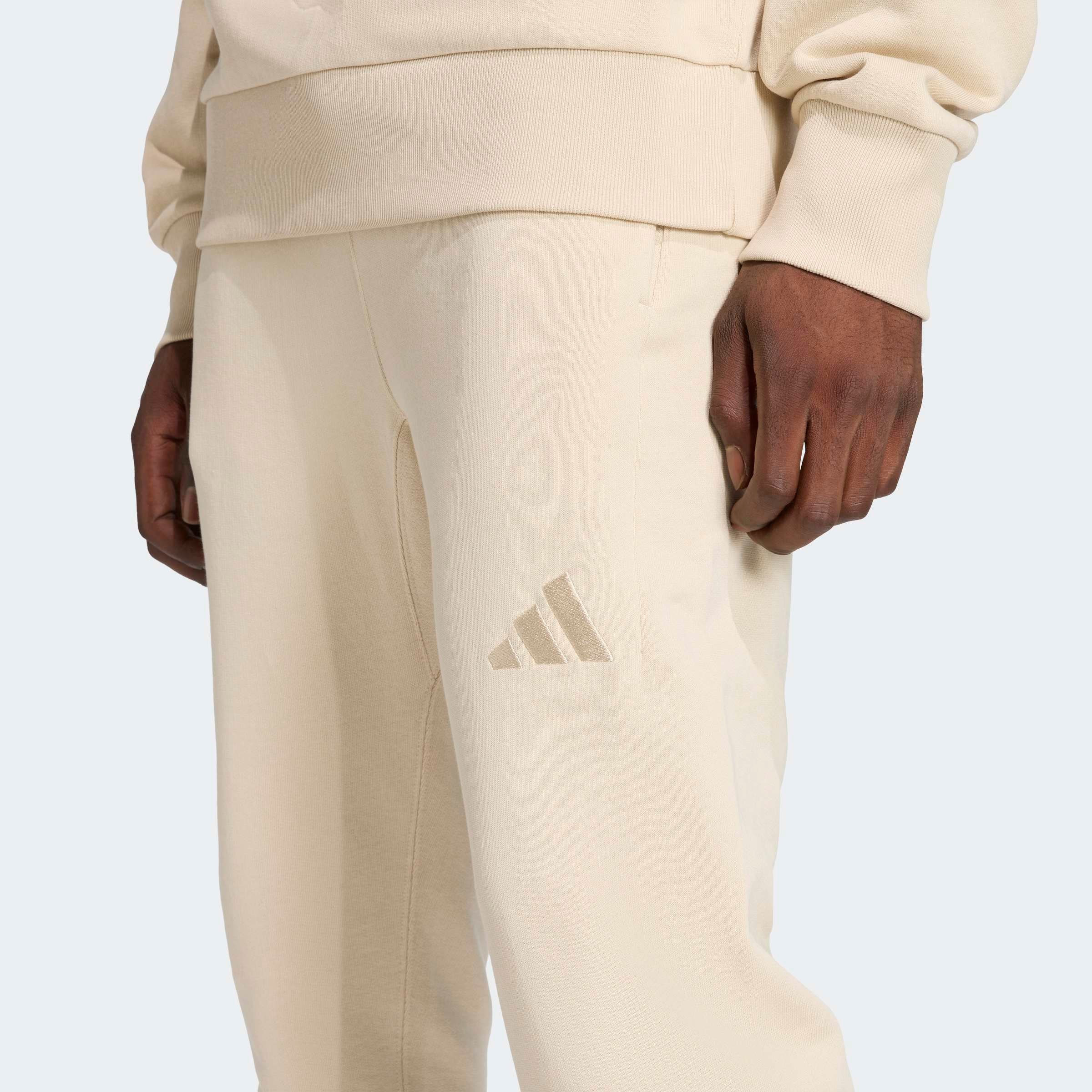 adidas Sportswear Pantalon de sport »ALL SZN FRENCH TERRY REGULAR TAPERED«