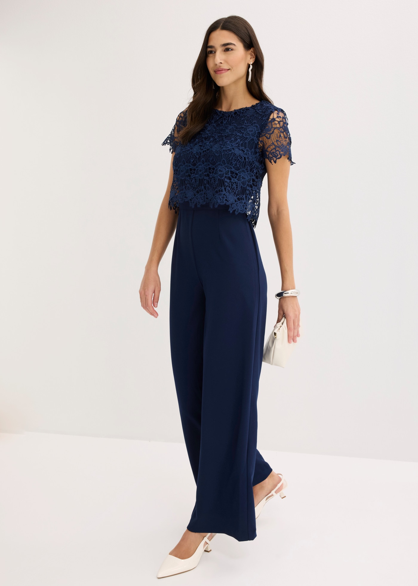 bonprix Jumpsuit manches courtes, coupe près du corps, jambes larges