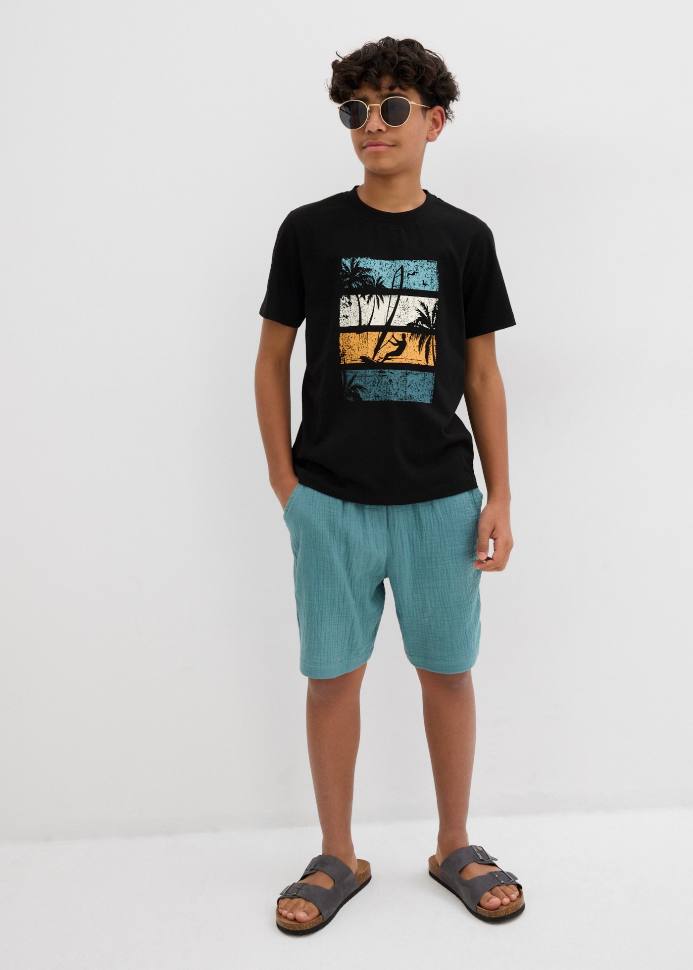 bonprix T-shirt en coton pur, avec imprimé tendance, manches courtes, coupe régulière