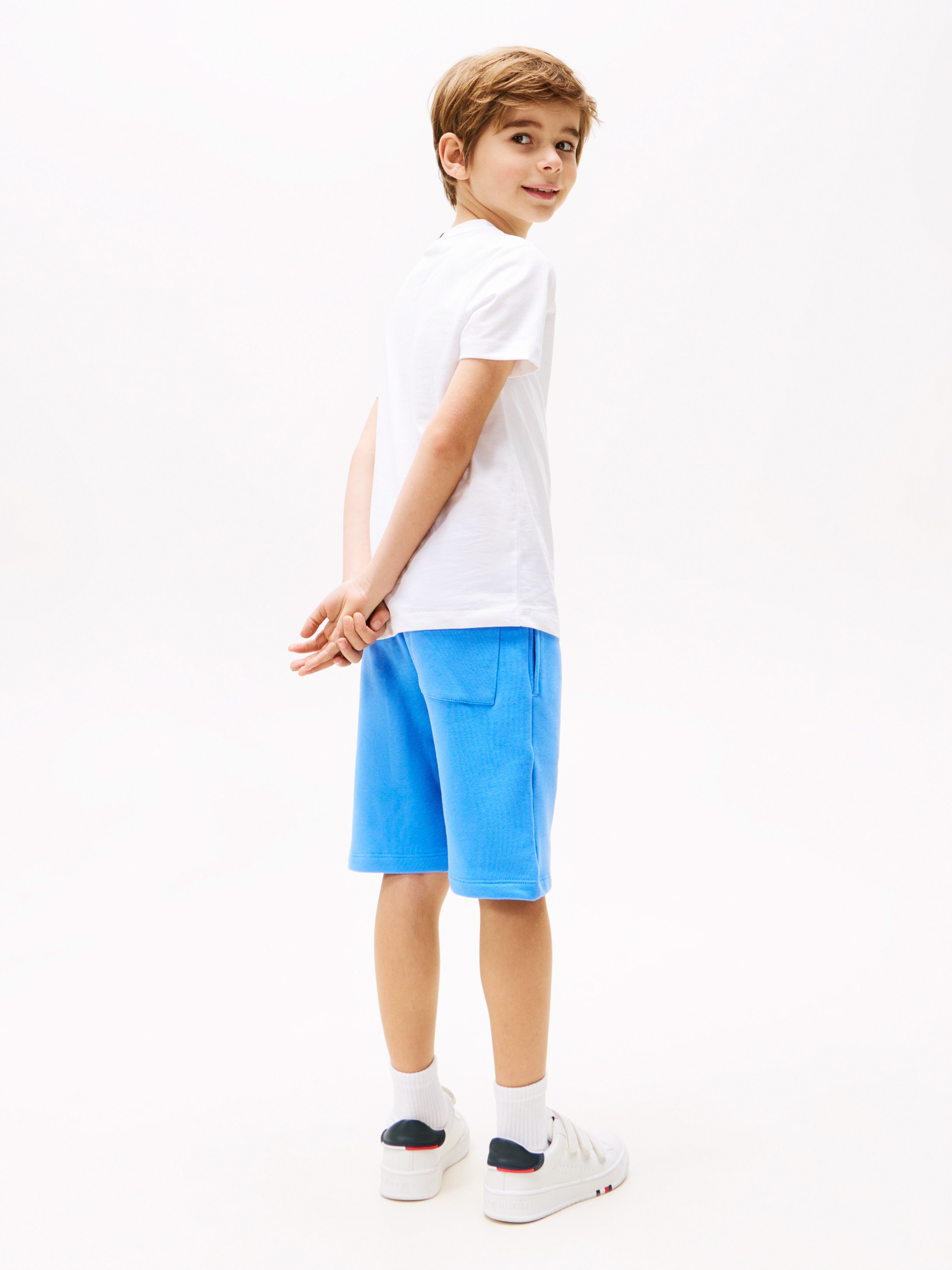 Tommy Hilfiger T-shirt & short »ESSENTIAL SET« Ensemble, lot de 2, 2 cuis avec inscription logo