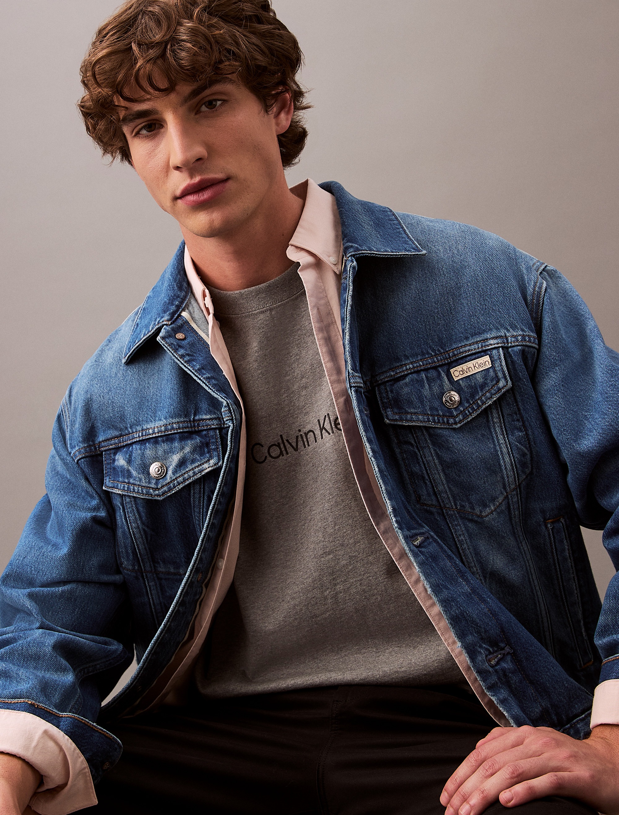 Calvin Klein T-shirt »SS RLXD STANDARD LOGO CREWNK TEE« Rundhalsausschnitt, relaxed fit