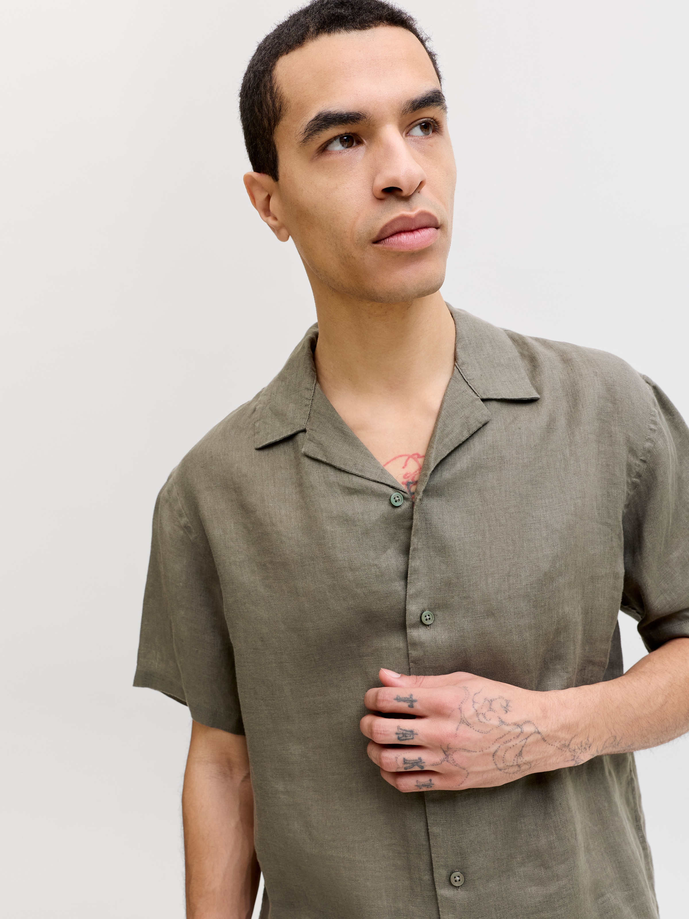 Jack & Jones Chemise en lin »JPRBLALAWRENCE LINEN RESORT S/S SHIRT SN« Lin, coupe décontractée