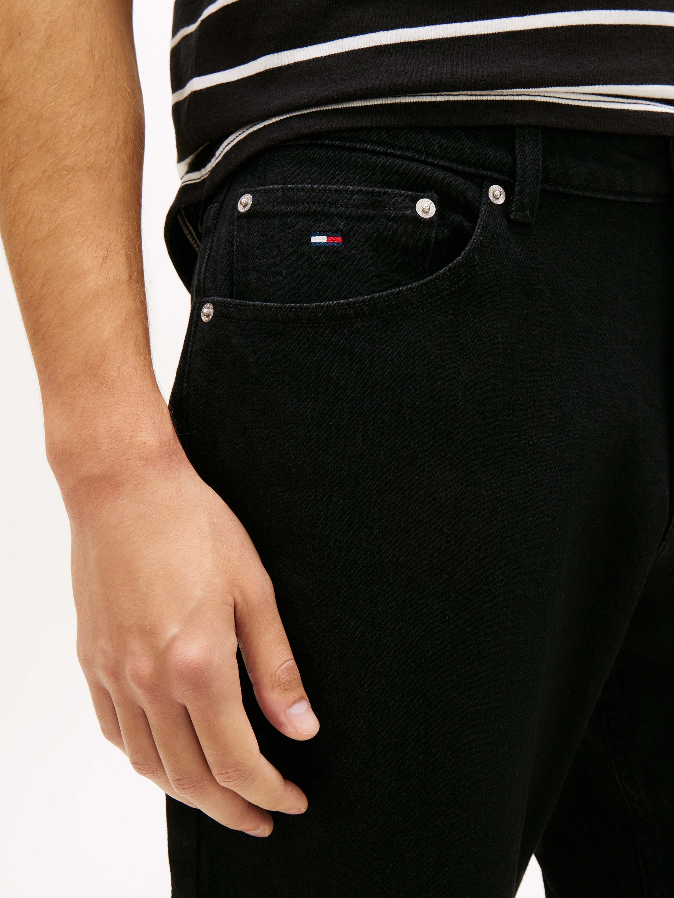 Tommy Jeans Slim-fit-Jeans »RYAN SLIM FIT« Slim fit mit praktischen Taschen