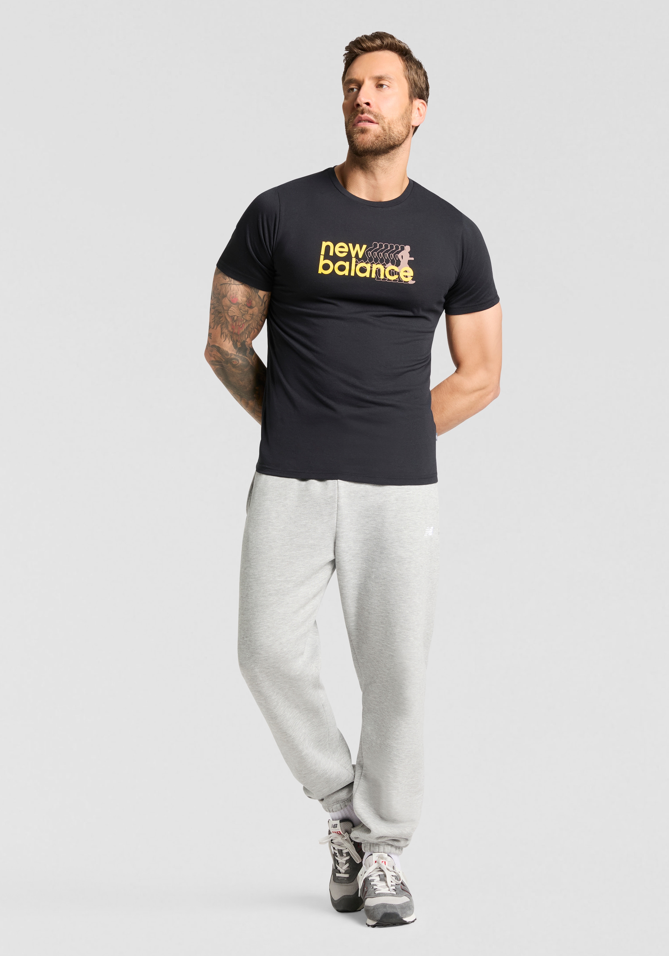 New Balance Trainingsshirt »Heathertech Graphic T-Shirt 2 BLACK«