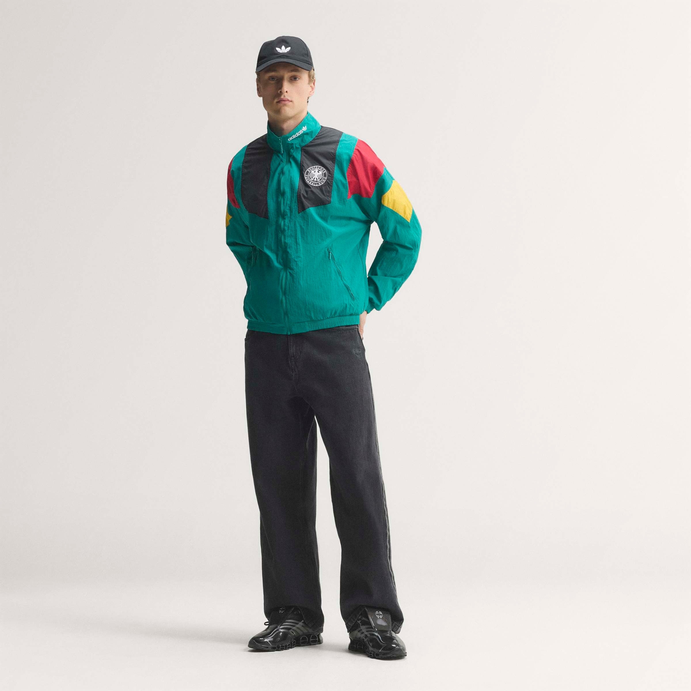 adidas Performance Veste d'entraînement »DEUTSCHLAND EQT« avec col montant, coupe ample, avec fermeture éclair